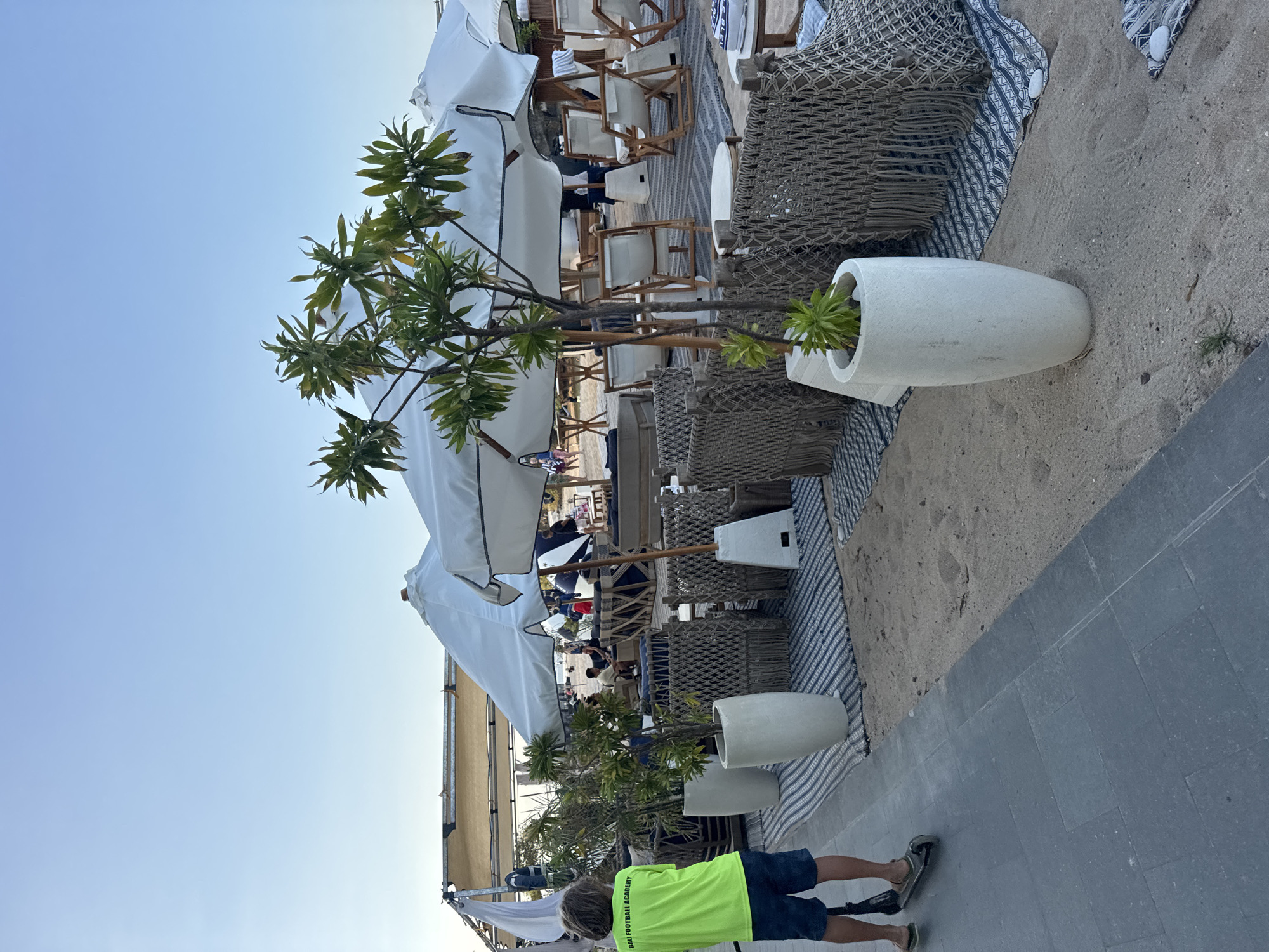 Lazy beach morning along the Kuta Selatan coastline