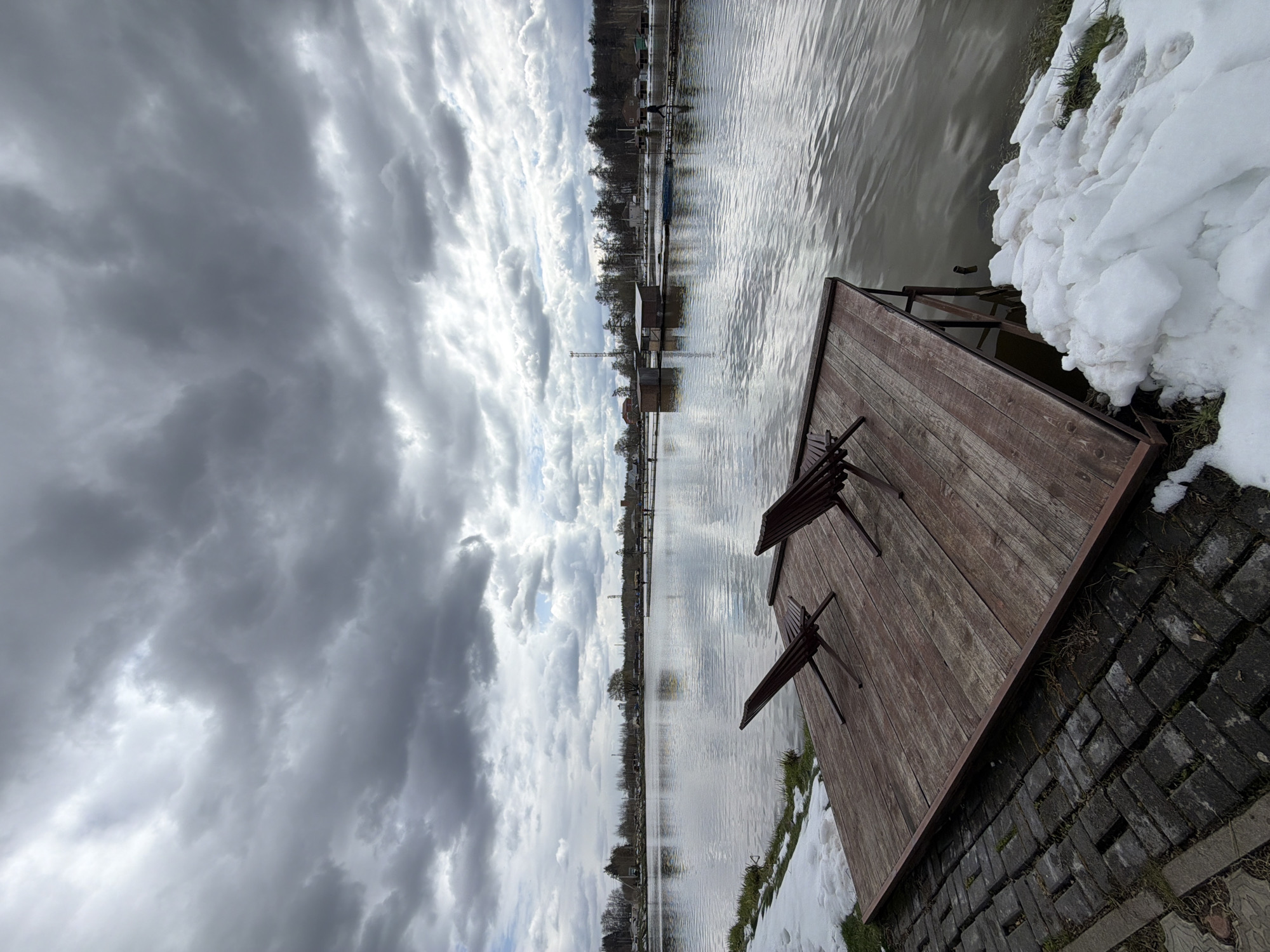 Spring thaw documented at lakeside in Lytkino, Russia