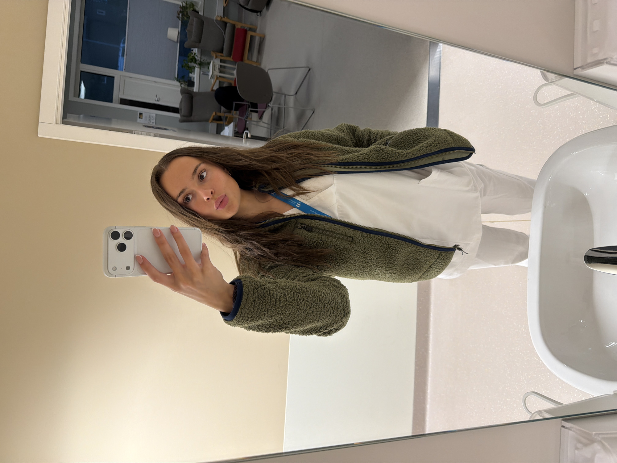 Selfies at a Harstad medical facility during a summer night shift