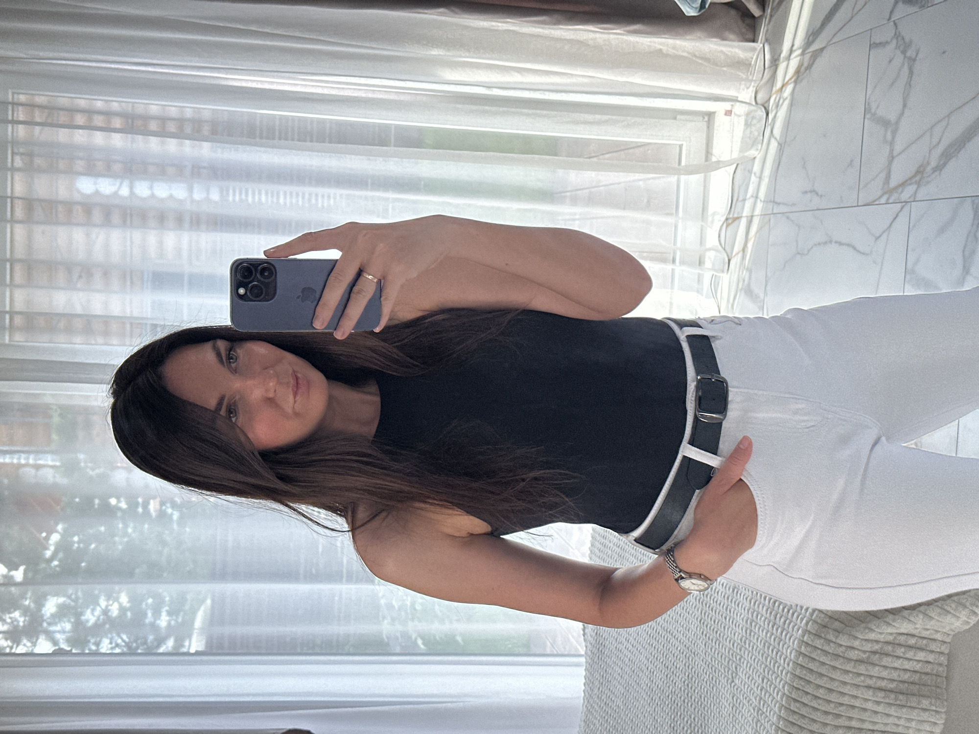 Outdoor gym session and indoor selfies in Chaikovsky, Russia