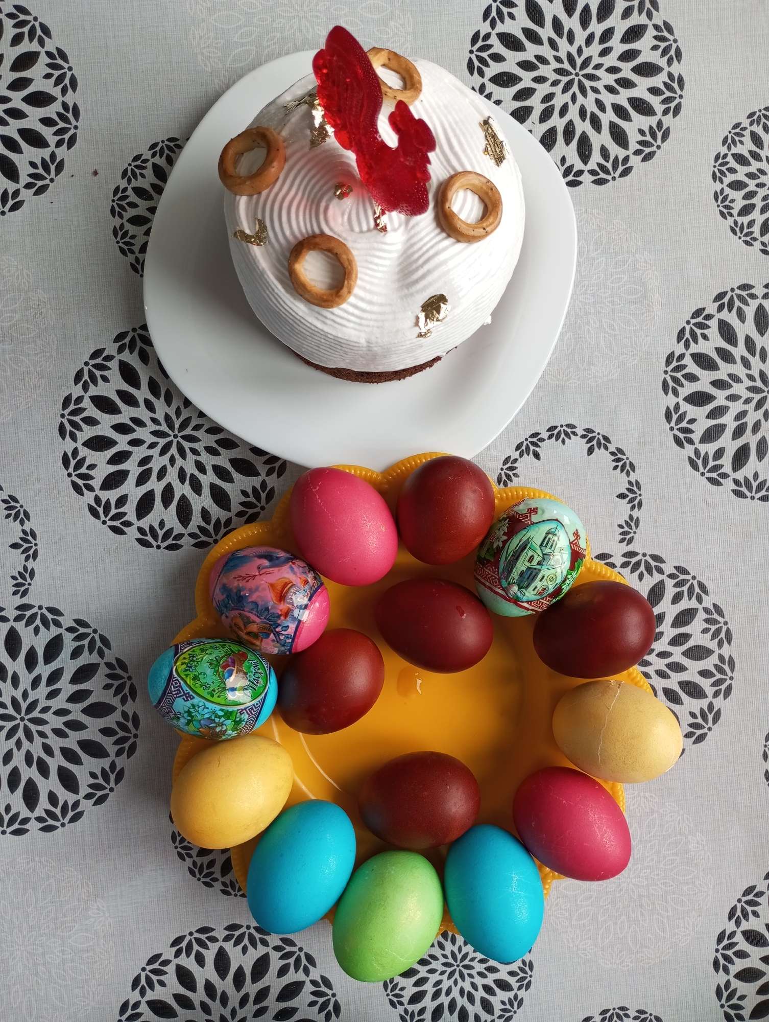 Easter celebration preparations documented in Буренка, Russia