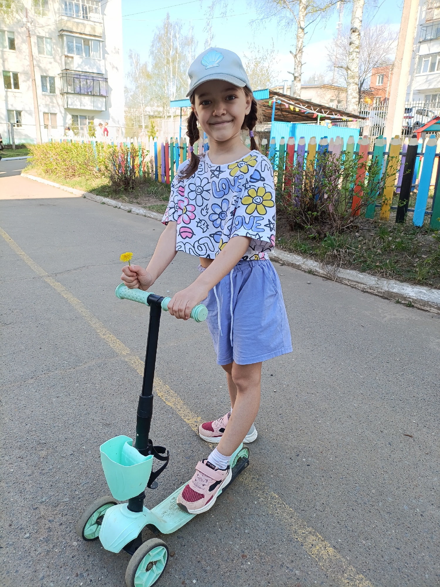 Daily life moments captured across Chaikovsky, Russia afternoon