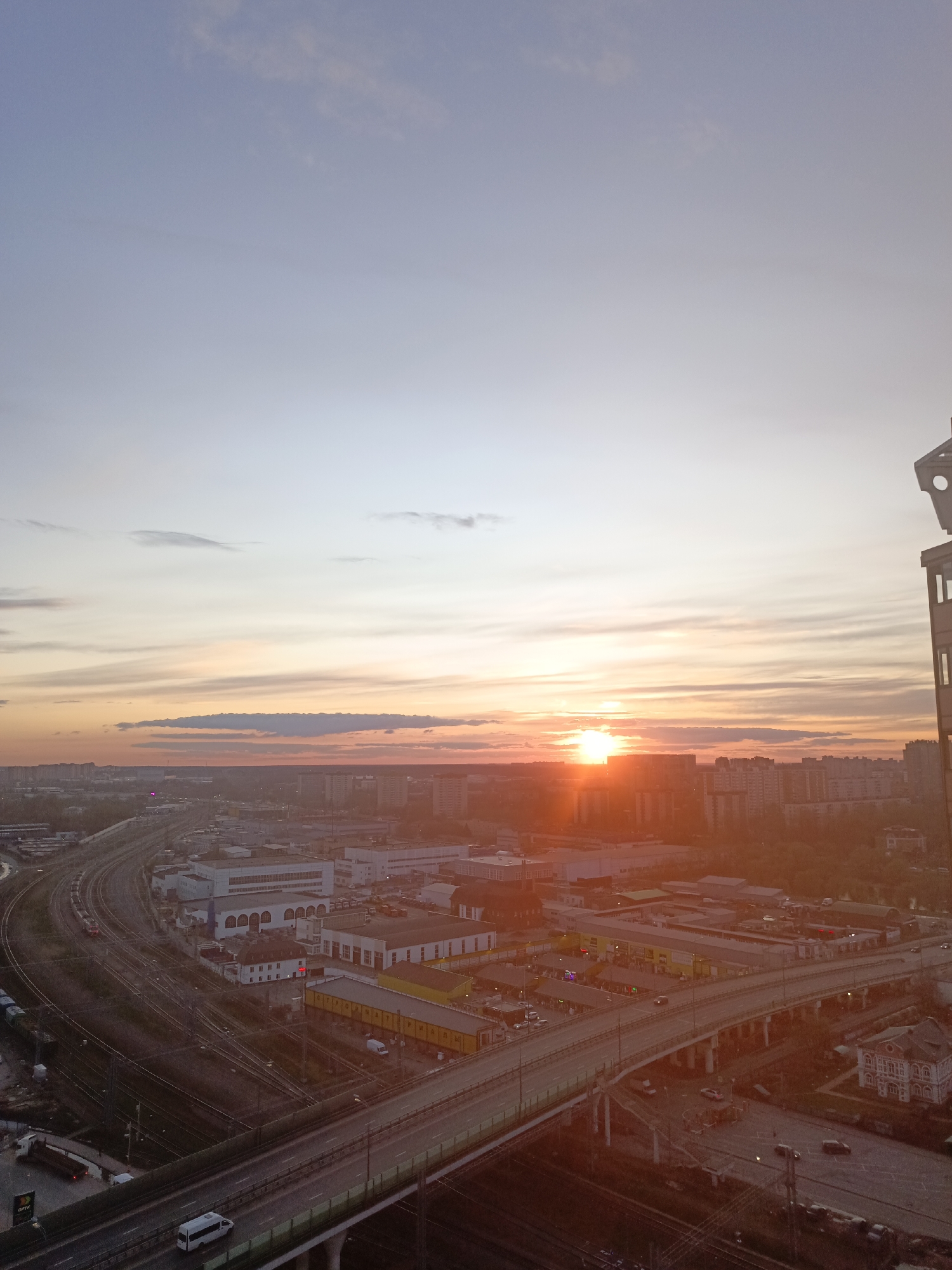 Evening moments captured across Odintsovo during April sunset hours