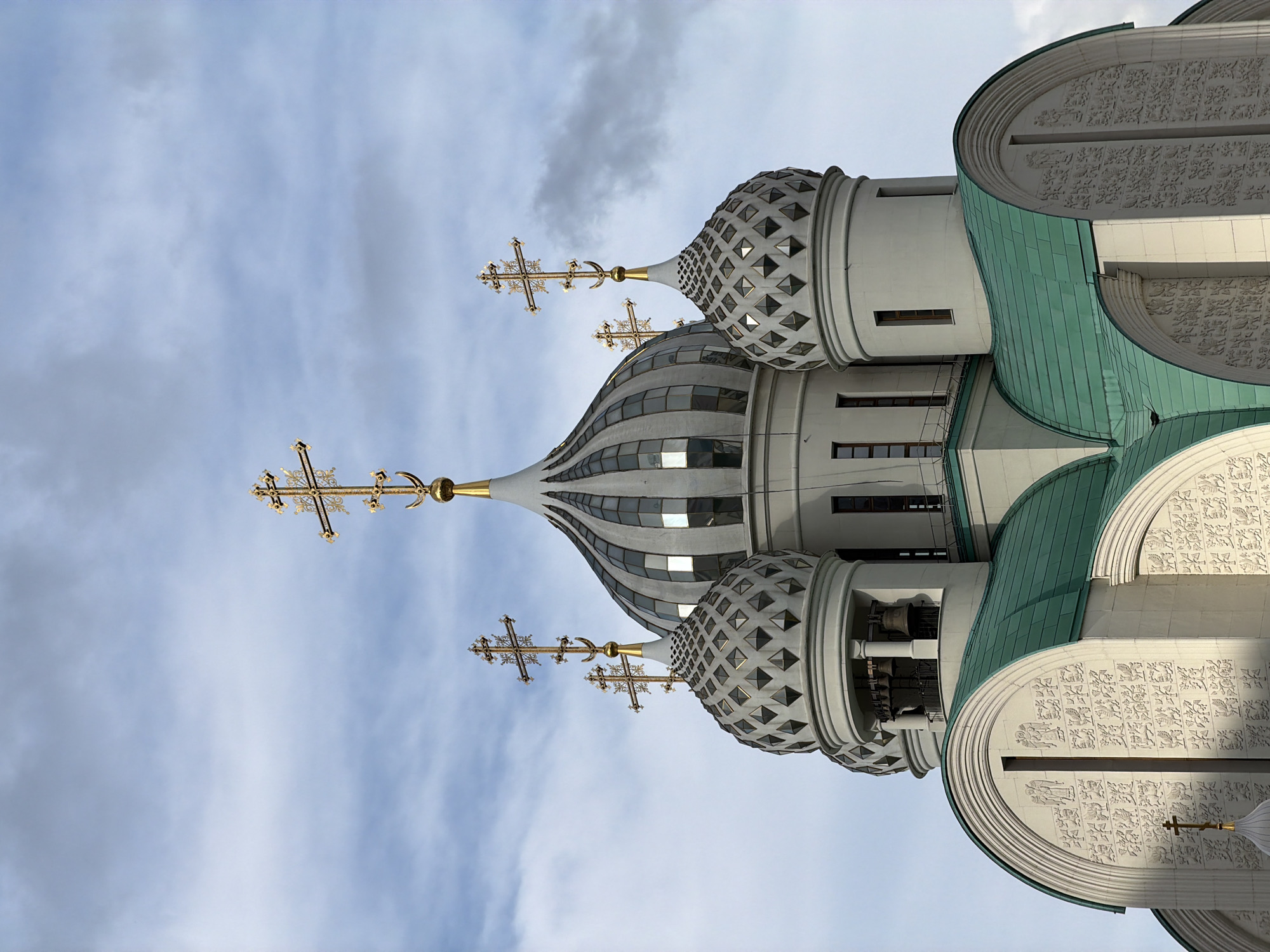 Cycling around Khimki's landmarks on a summer afternoon