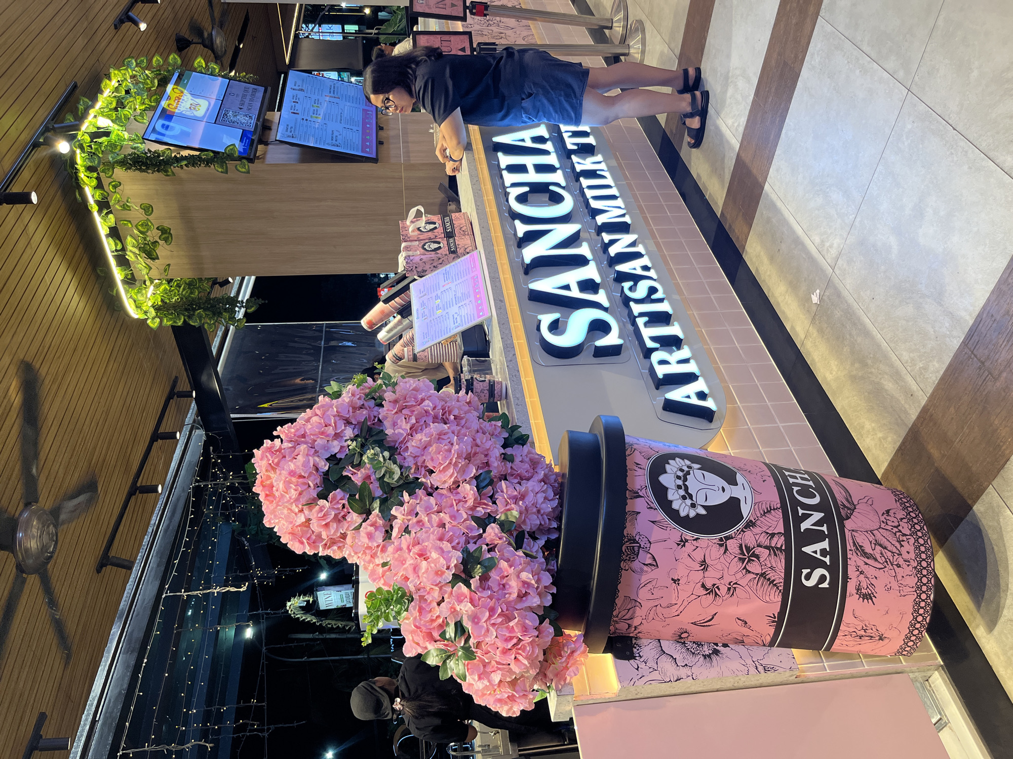 Evening at a busy lifestyle mall in Kuta Selatan, Bali