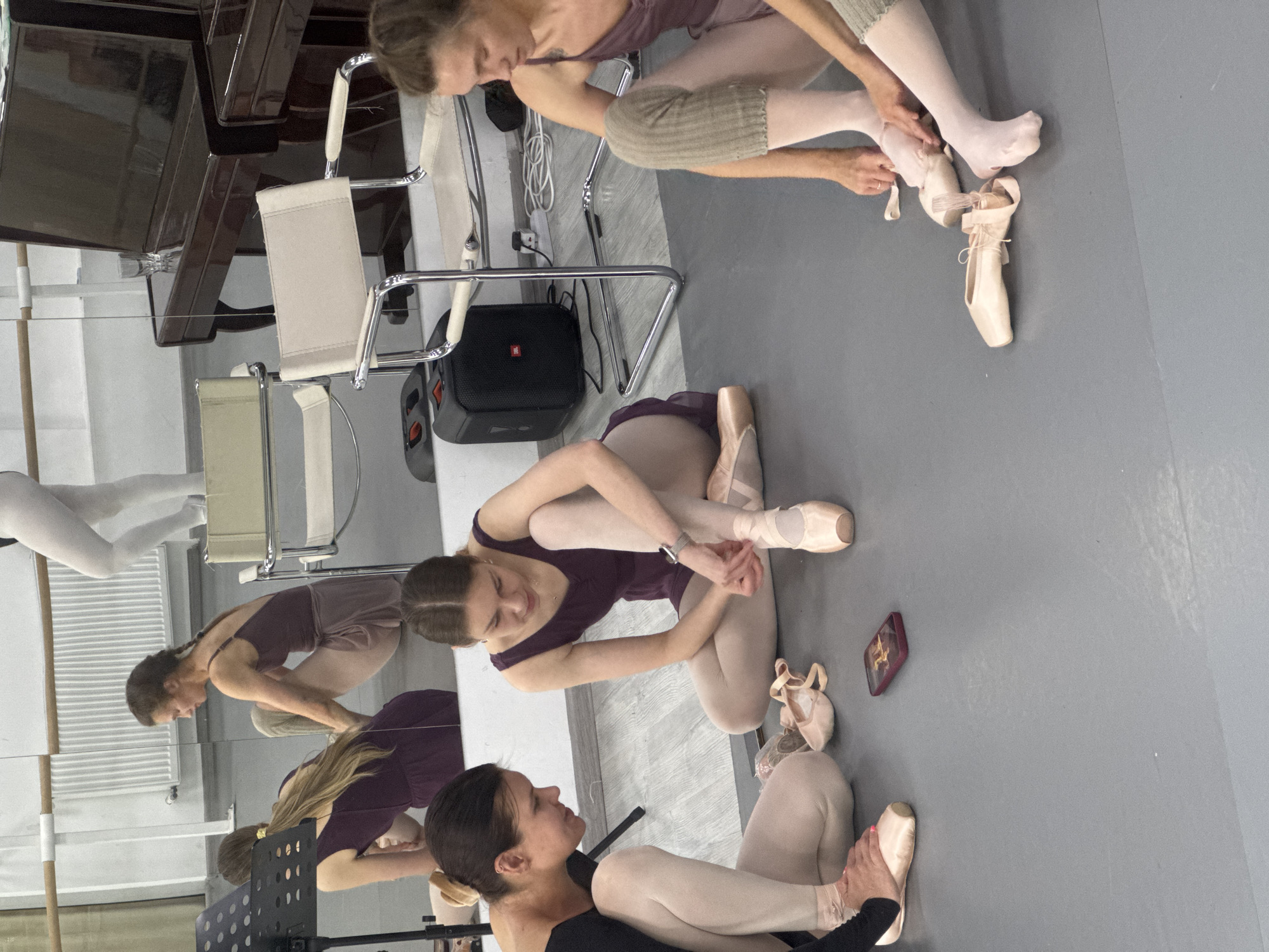 Morning ballet practice session documented in Tbilisi dance studio