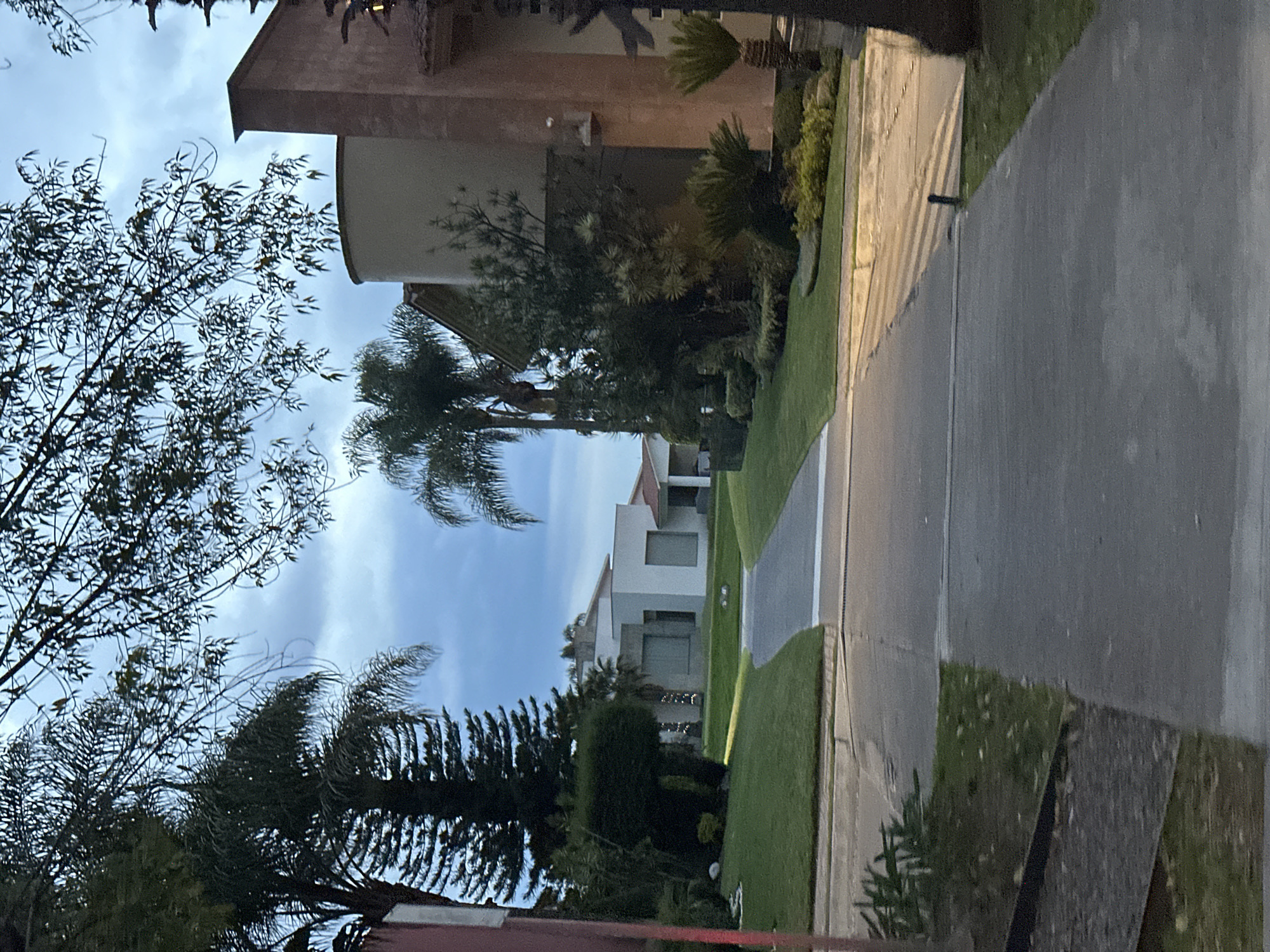 Residential street scene documented in San Bernardino Tlaxcalancingo