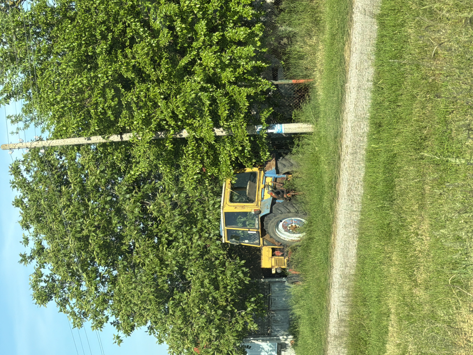 Early morning rural drive documented across 42 minutes