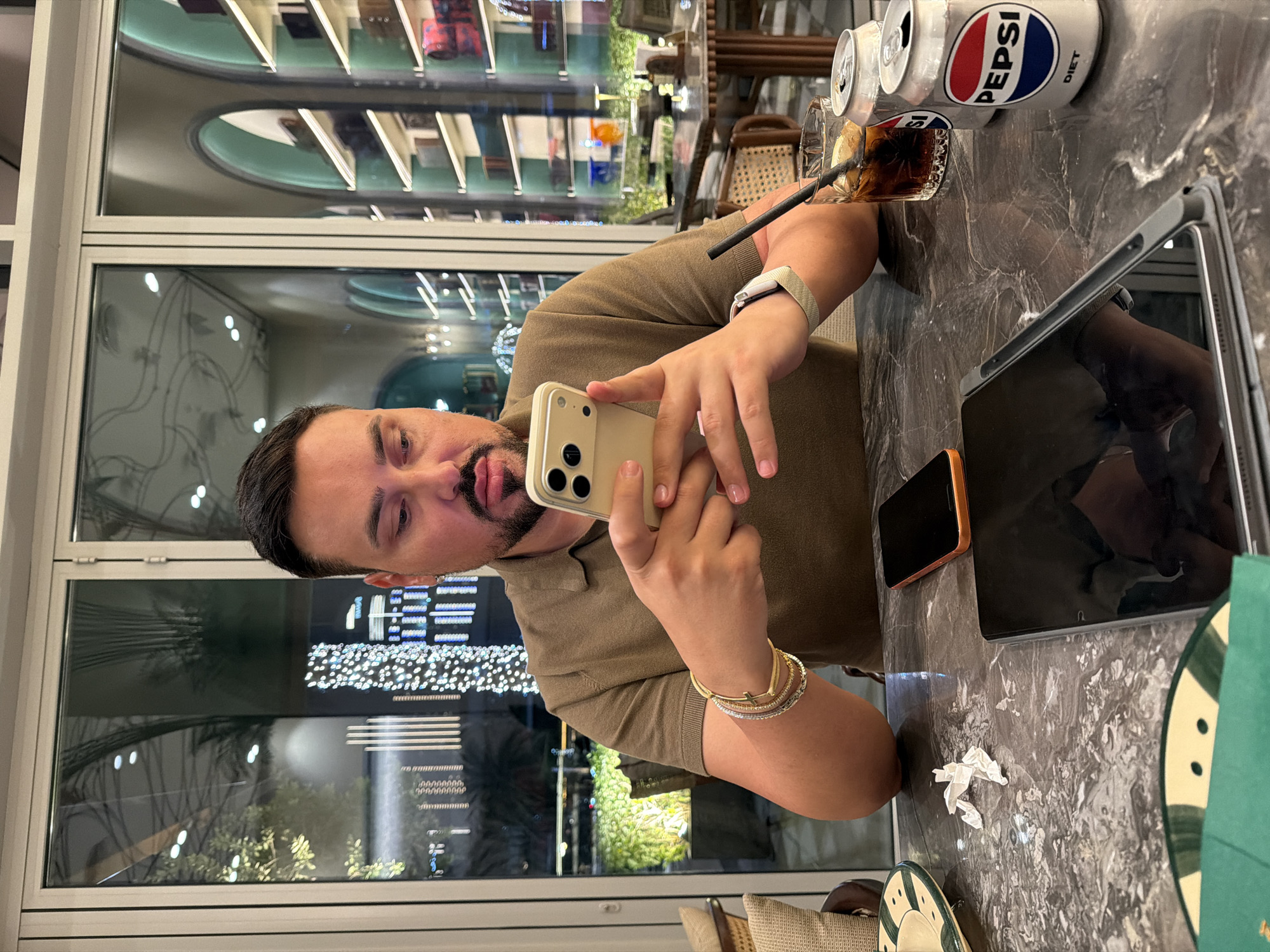 Man documents casual dining experience at upscale Dubai restaurant