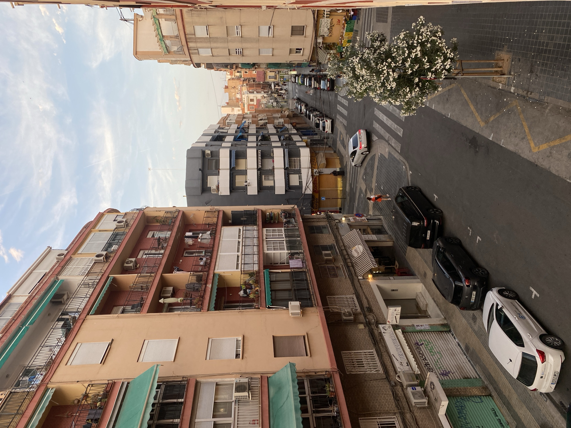 A Valencia afternoon: city streets, kids, and home life