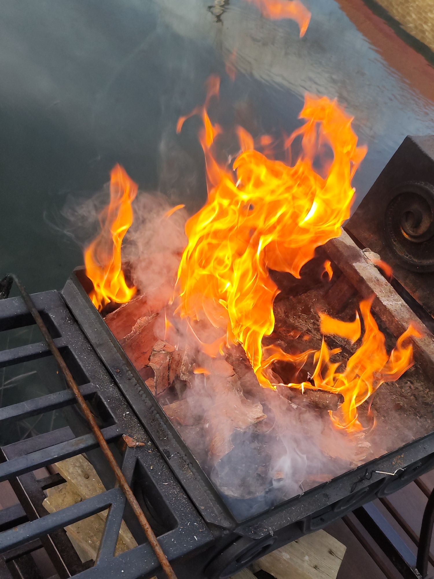 Spring barbecue gathering documented in Chaikovsky, Russia