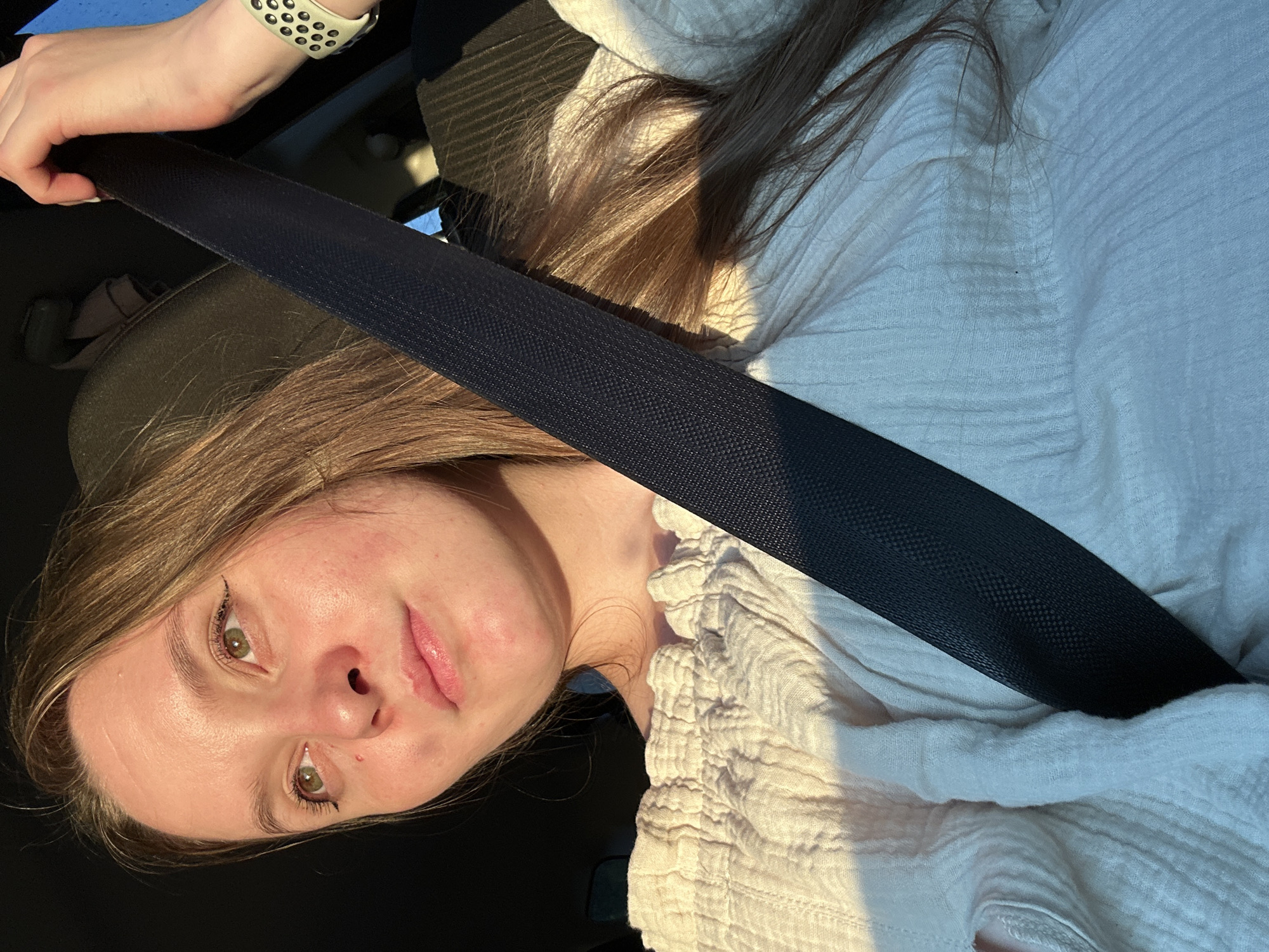 Evening drive through Chaikovsky, golden light and quiet roads