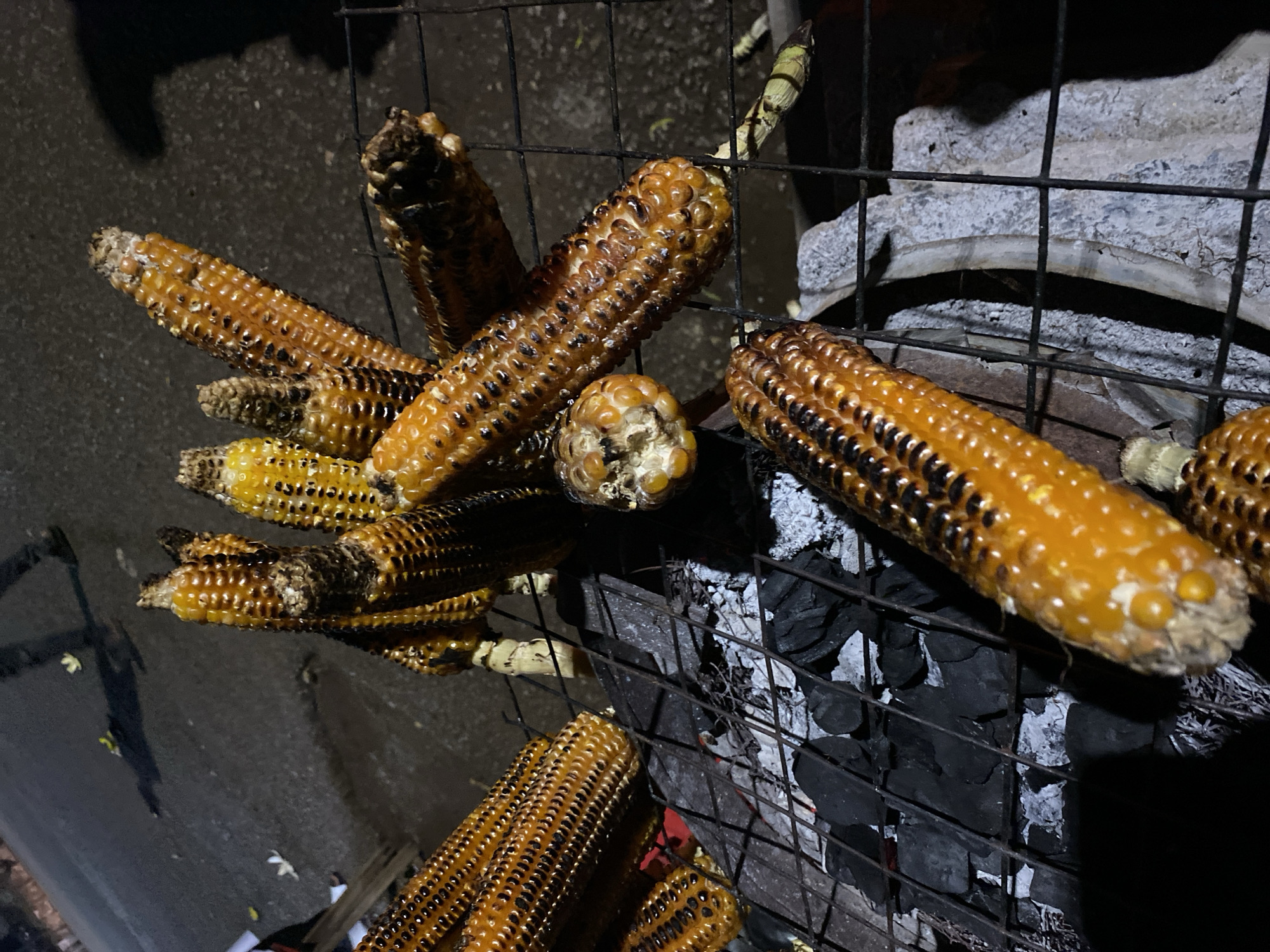 Street corn, citrus stalls, and night skating in Bukuru