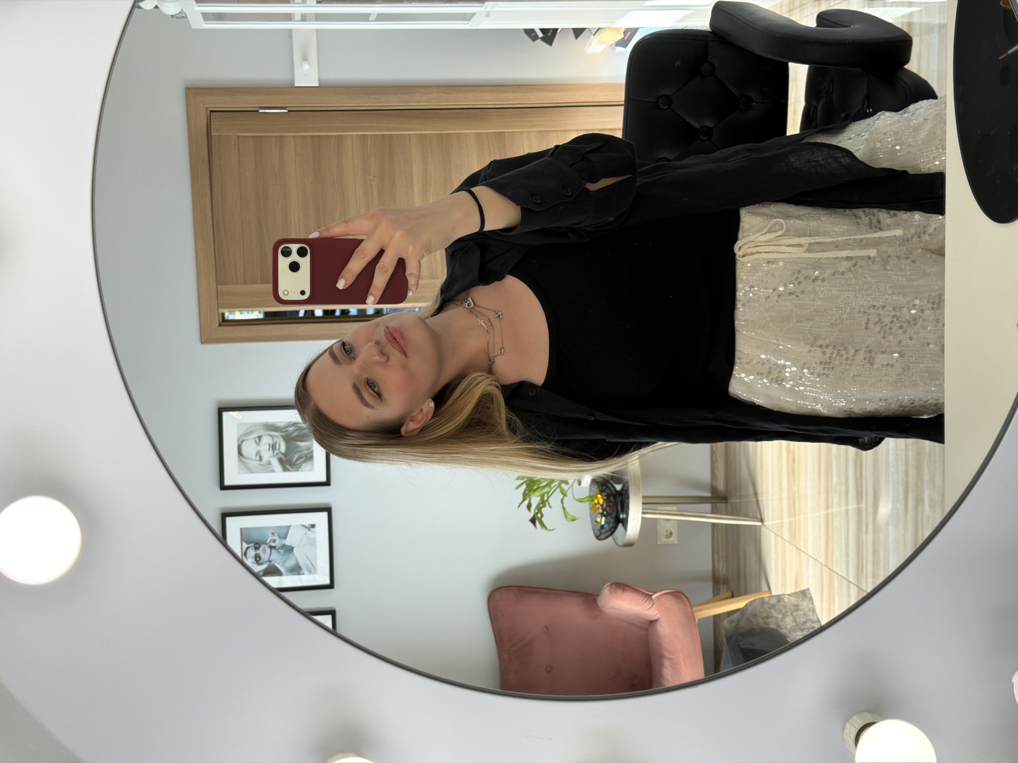 Getting ready in Riga: sequins, mirror selfies, and hitting the road