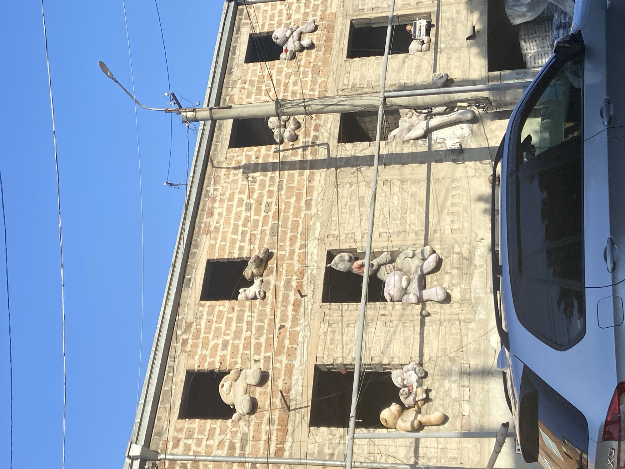 Construction site and jewelry documented in Yerevan