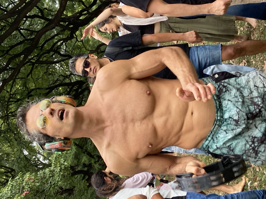 Electronic music gathering draws crowds to Buenos Aires park