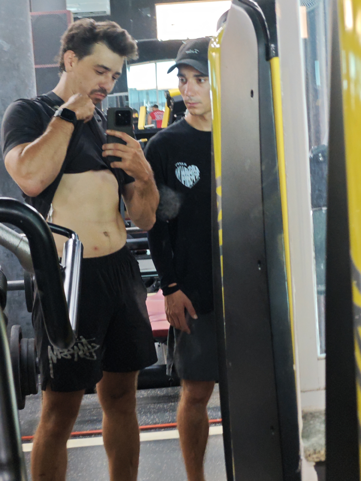 Gym session and selfies in Nha Trang on a June morning