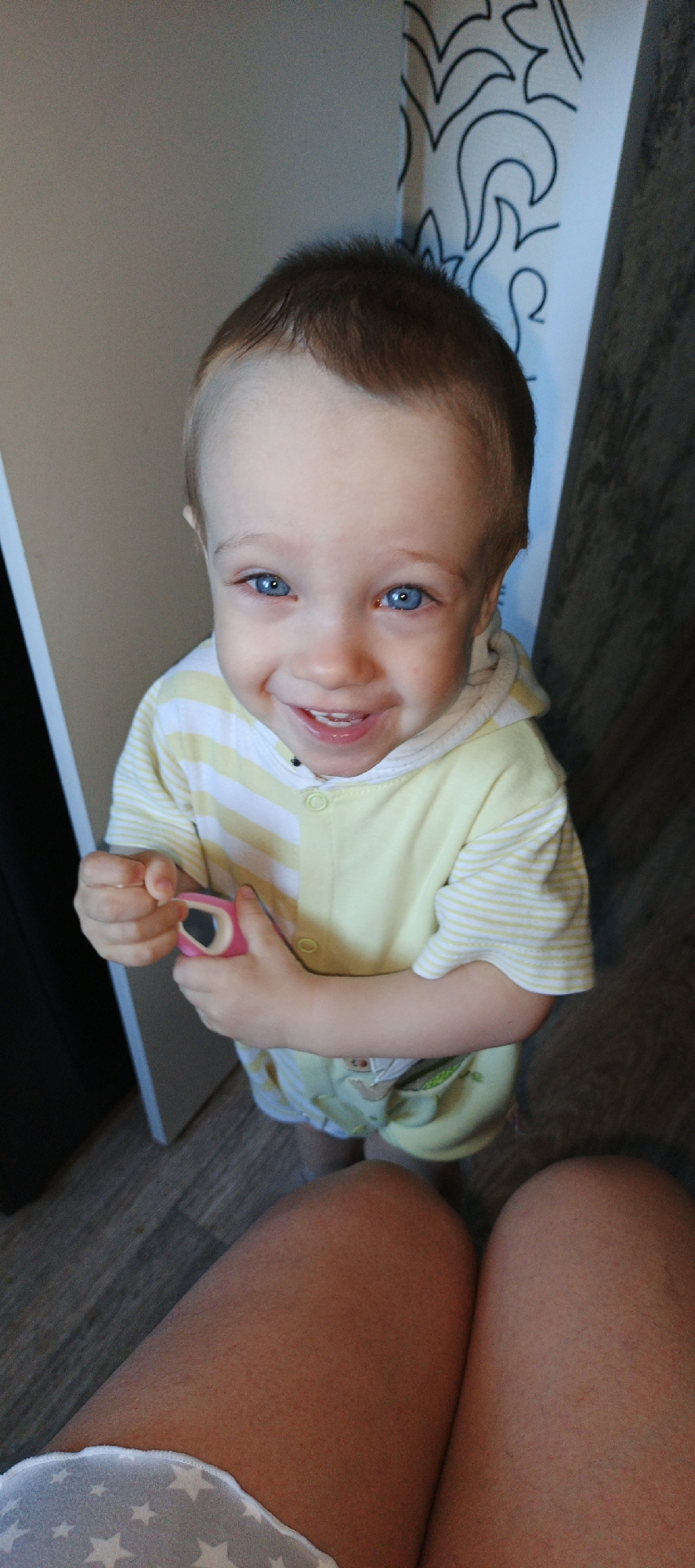 Early morning photography session captures family moments in Chaikovsky