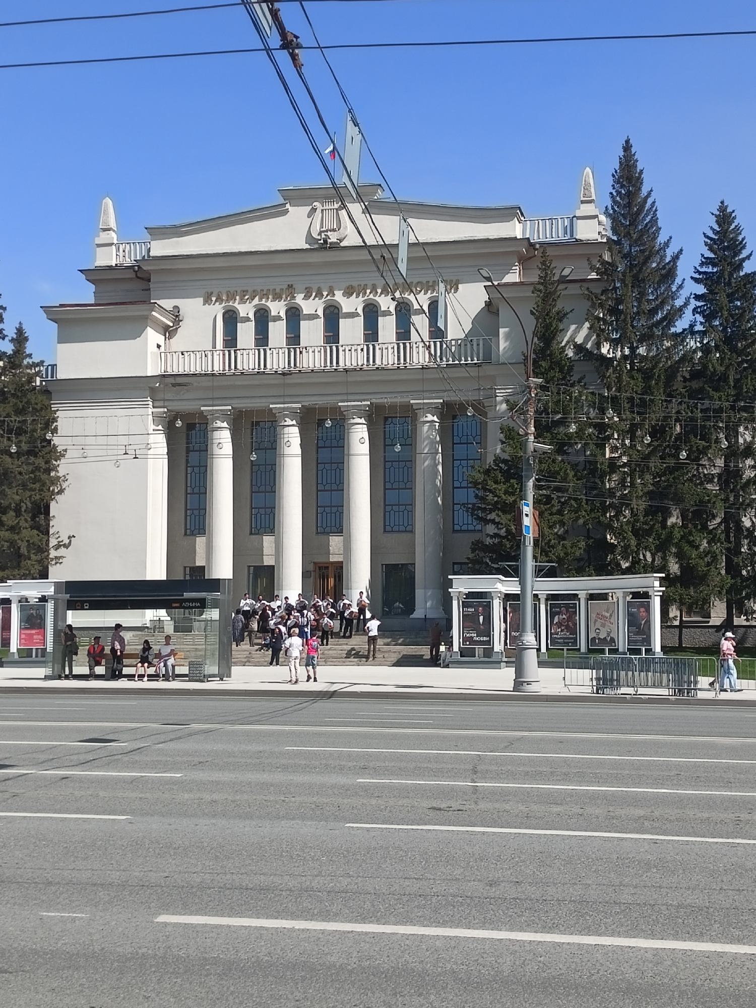 Morning scenes documented across central Novosibirsk on May Day