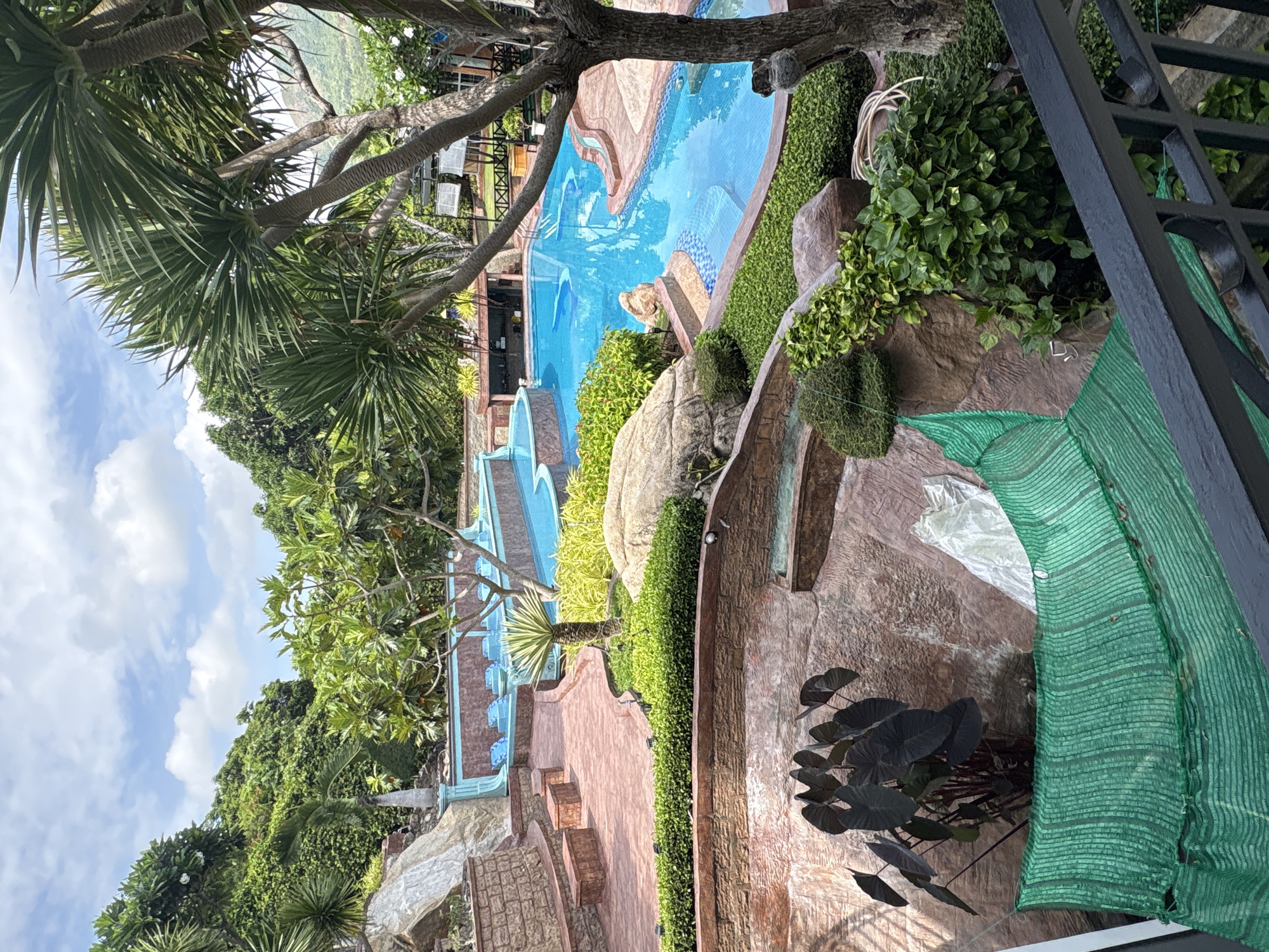 Multi-tiered pool complex observed in Bac Nha Trang Ward