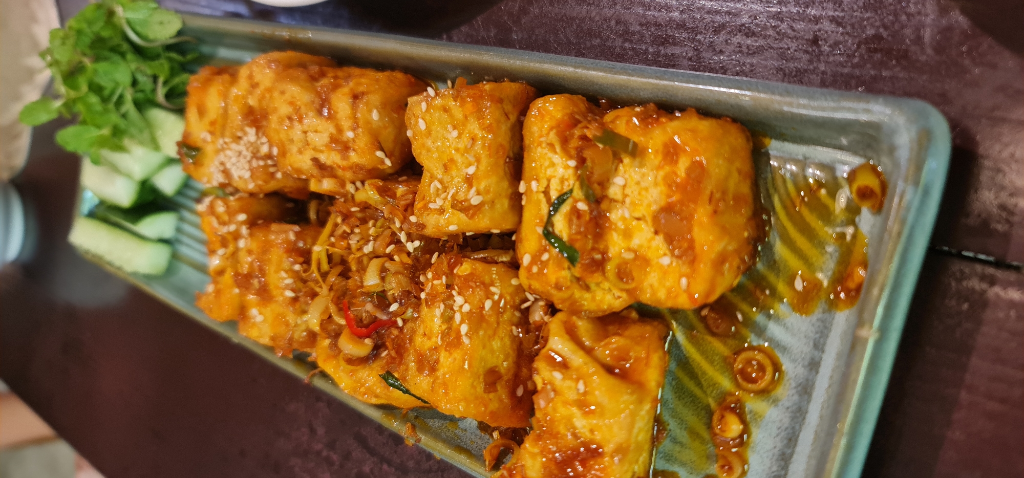 Morning meal documented at Đà Nẵng restaurant features Vietnamese dishes