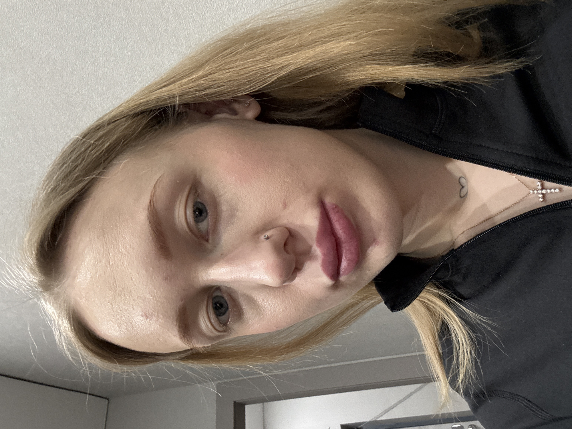 Woman photographed in close-up shots in Novoaleksandrovka