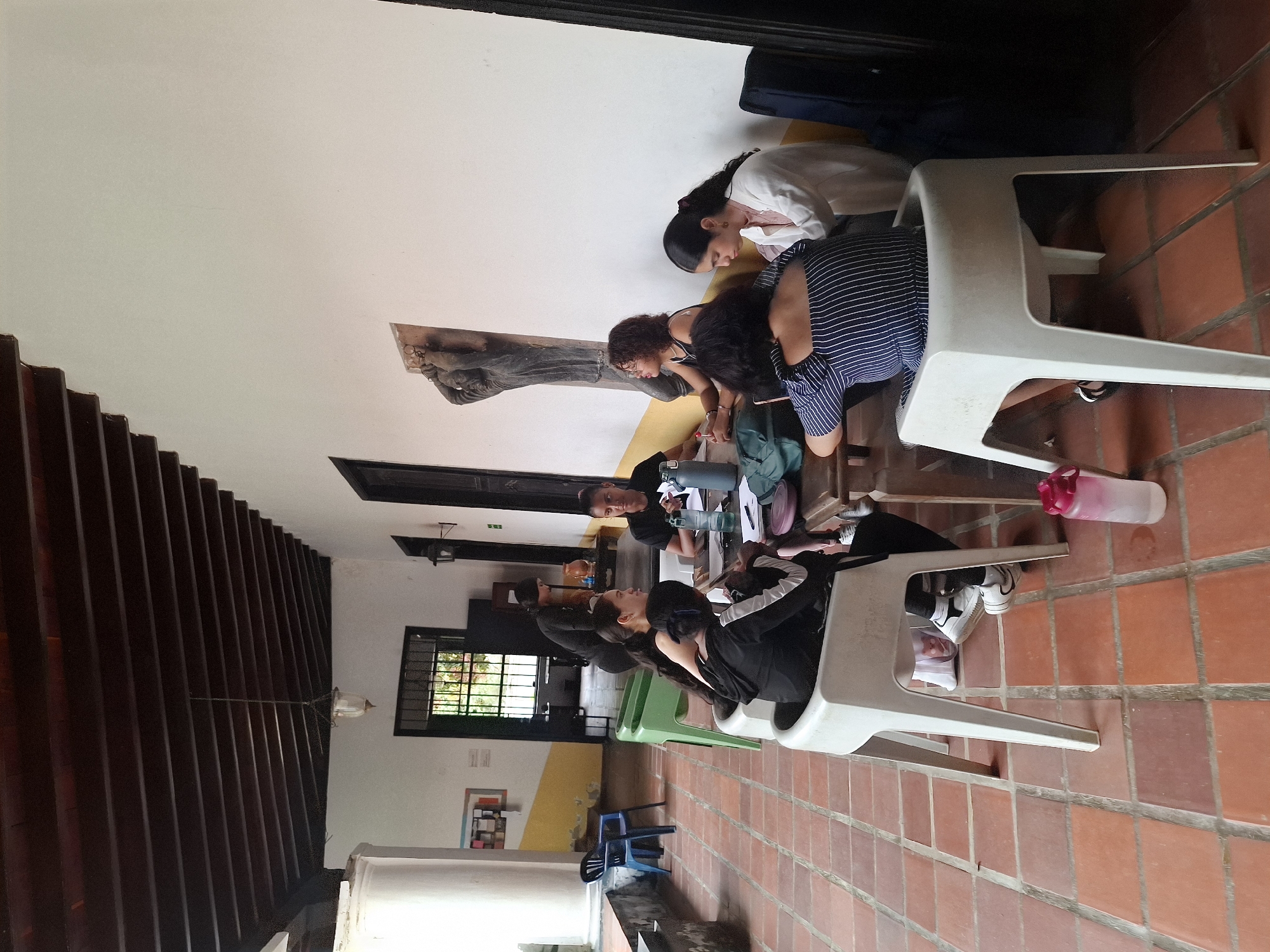 Daily life documented in Venezuelan valley town
