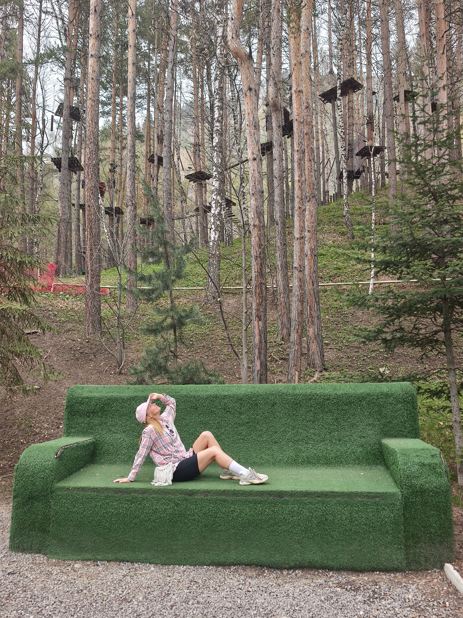 Woman documents morning visit to Almaty park attractions