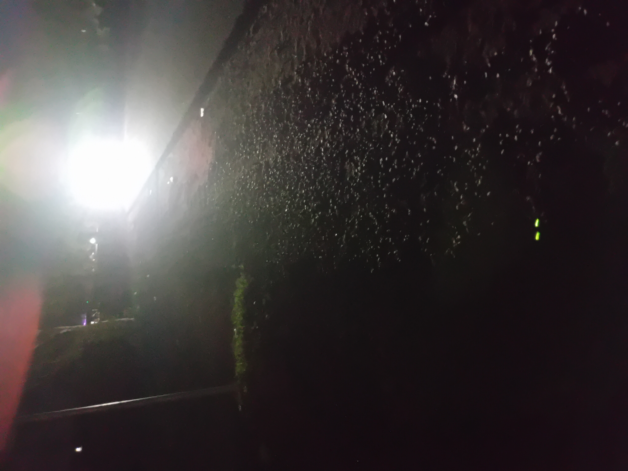Witness documents nighttime street scenes over one-hour period