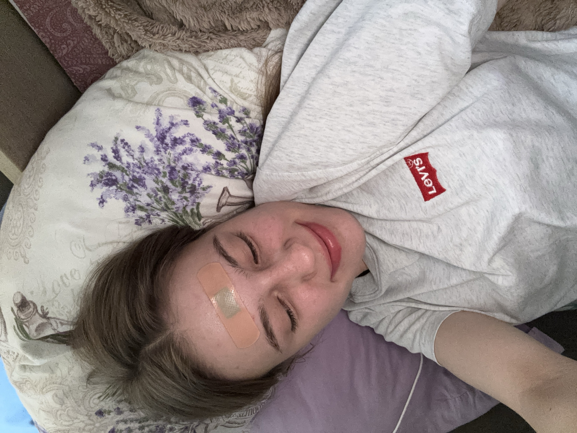 Recovery day at home: bandaged, bed rest, kitchen life