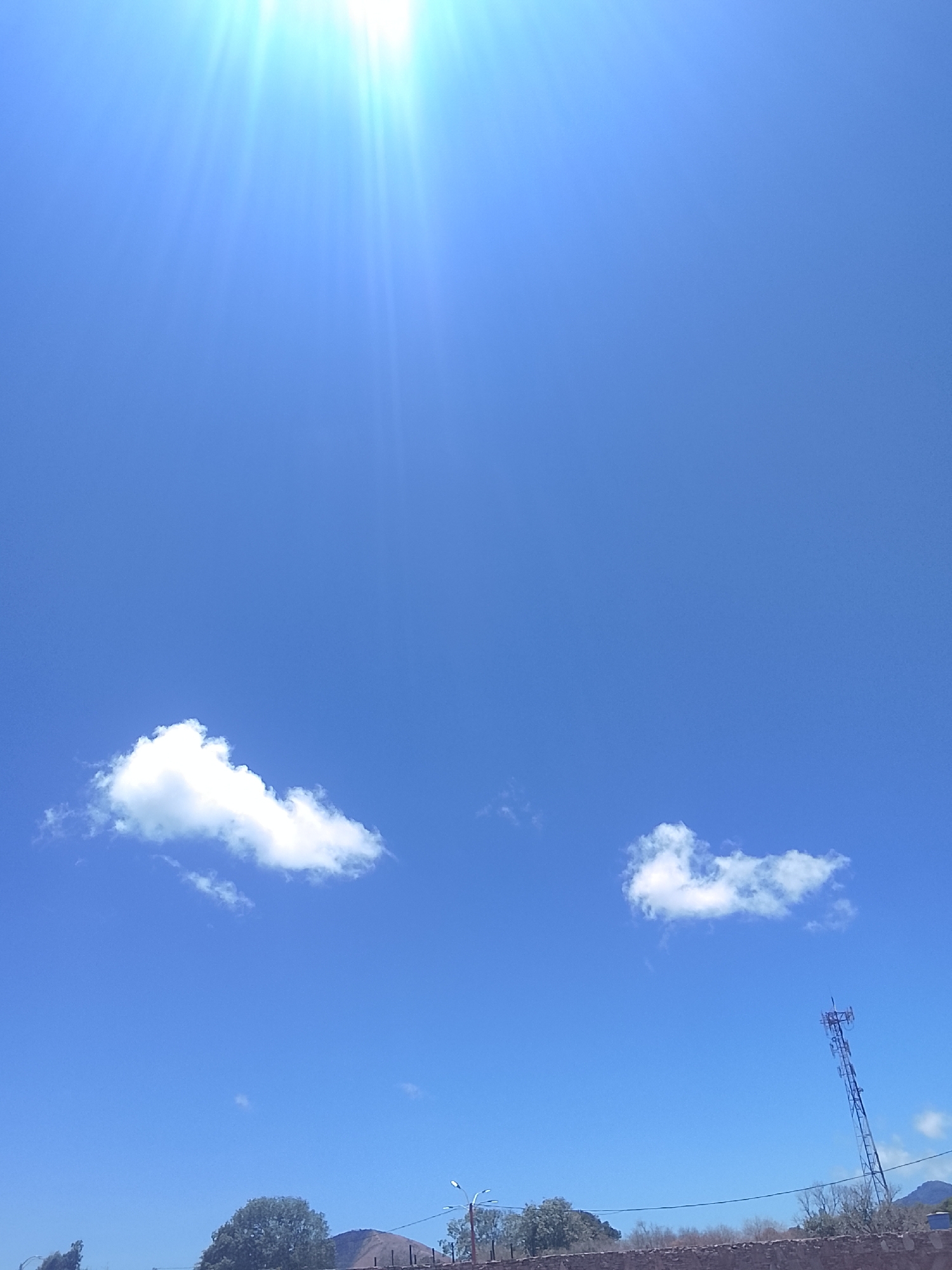 Clear skies, bright sunshine observed in Altagracia, Venezuela