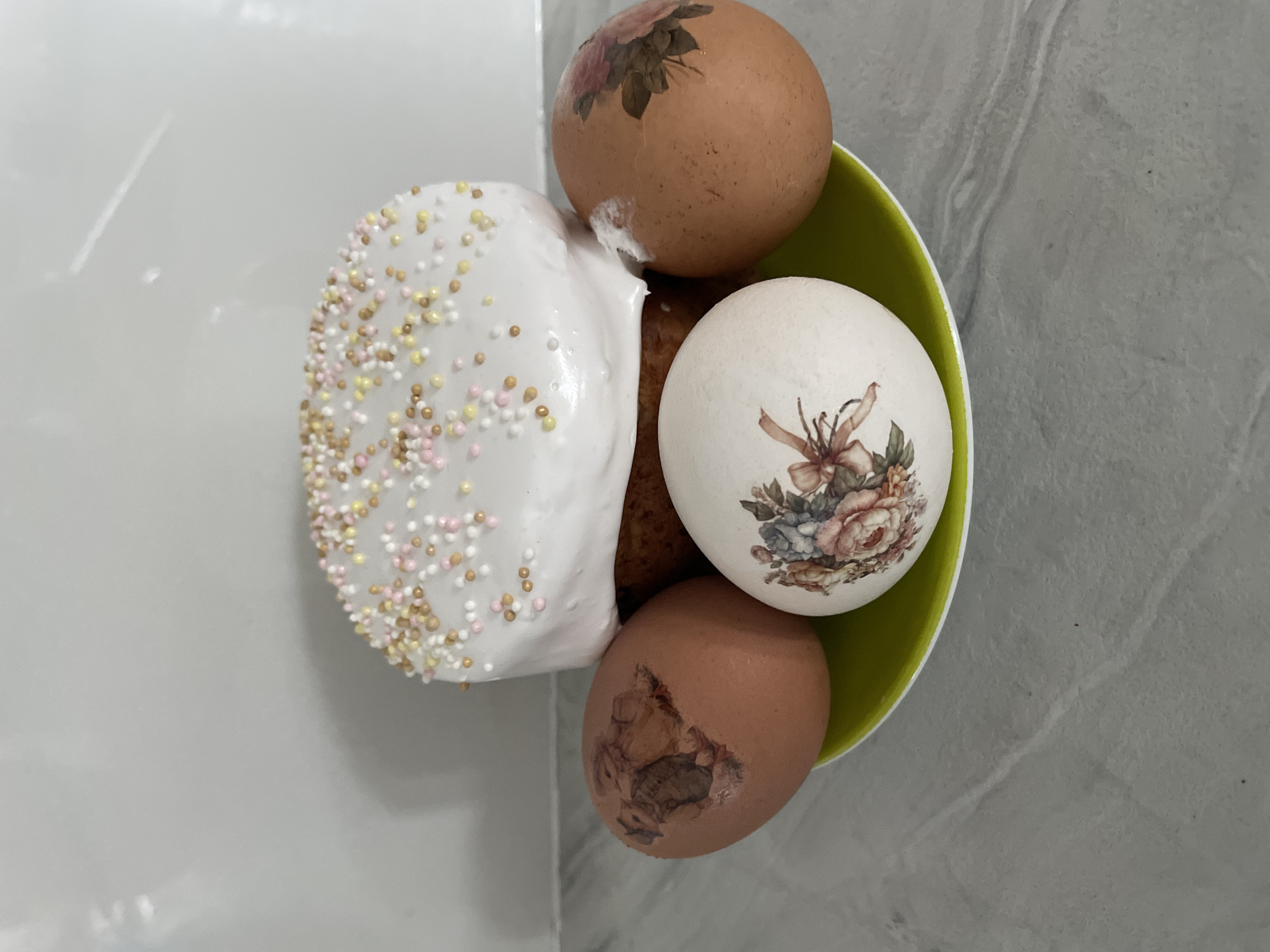 Easter cake and decorated eggs displayed in Sharapovo, Russia