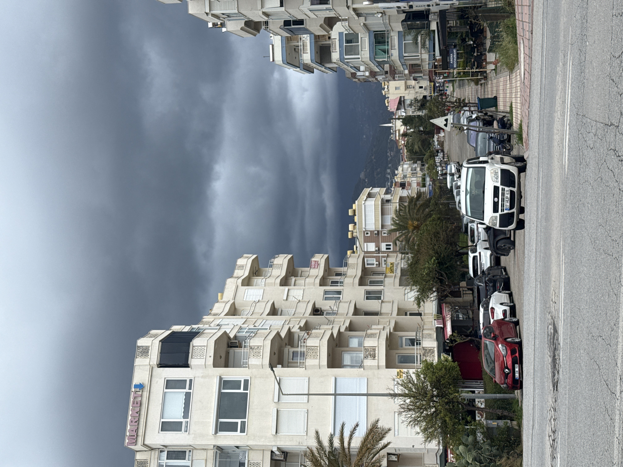Overcast skies blanket Alanya streets and beaches