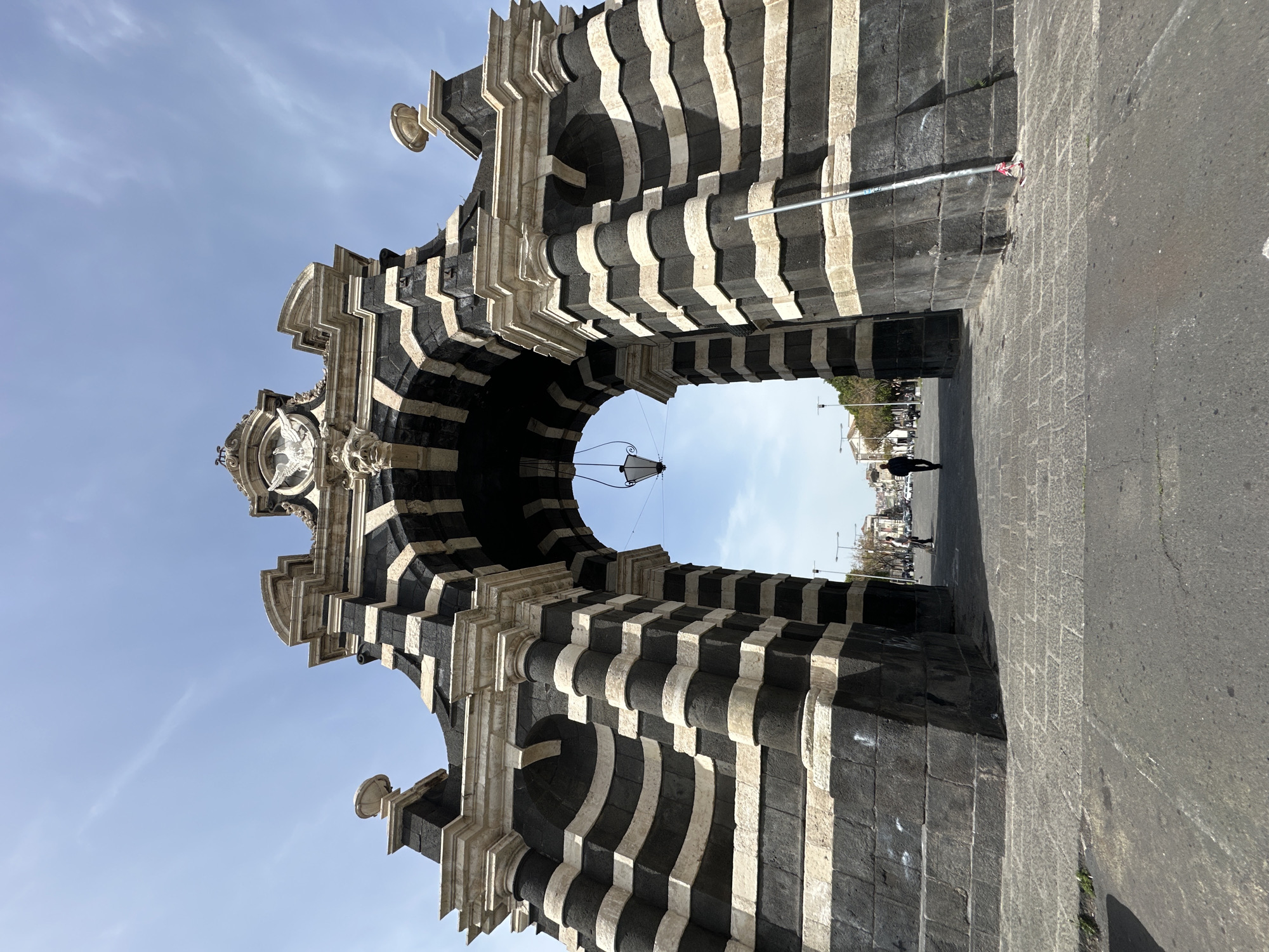 Historic Porta Garibaldi arch documented by witnesses in Catania