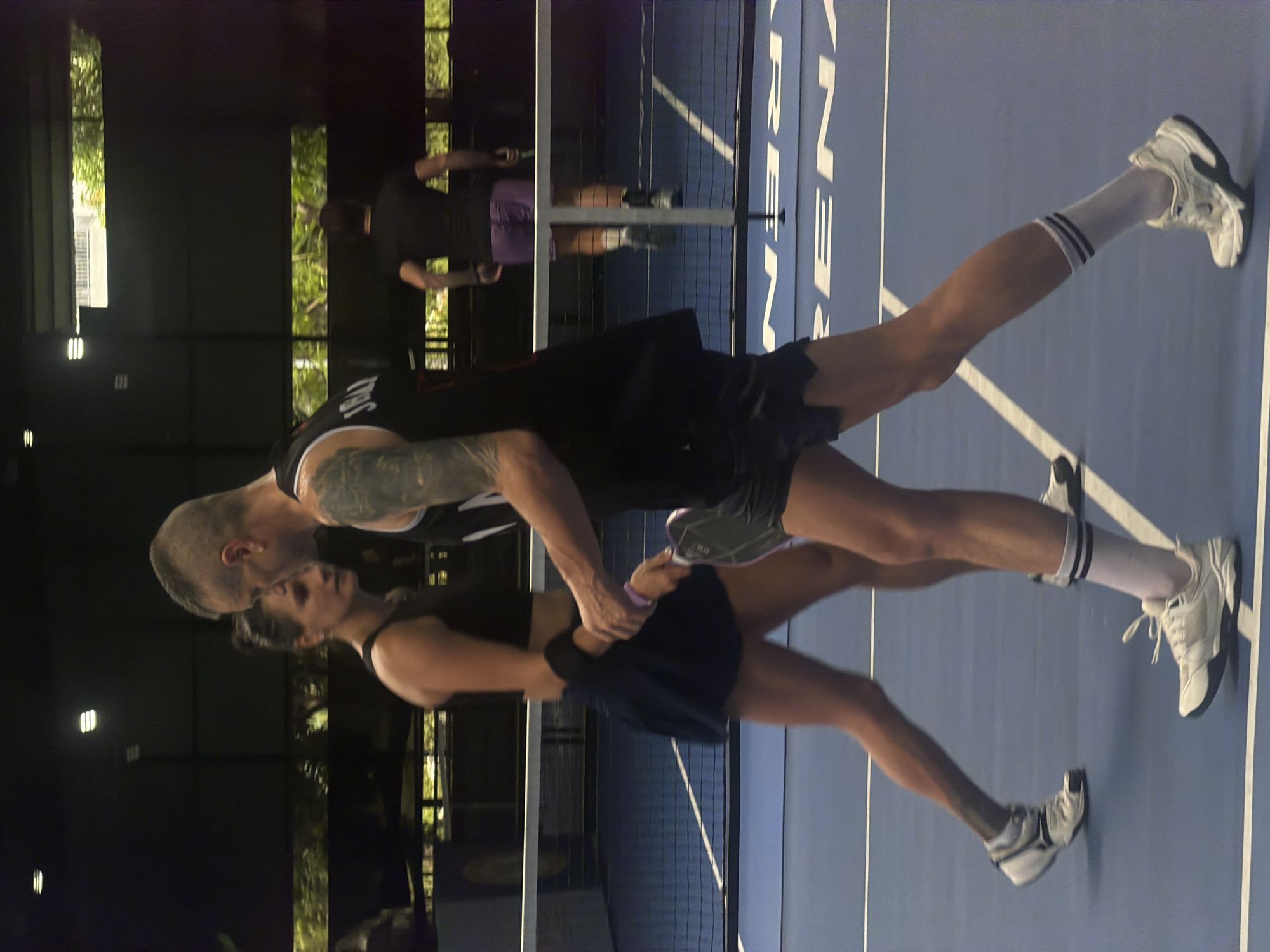 Evening pickleball match draws players, spectators in Vietnam