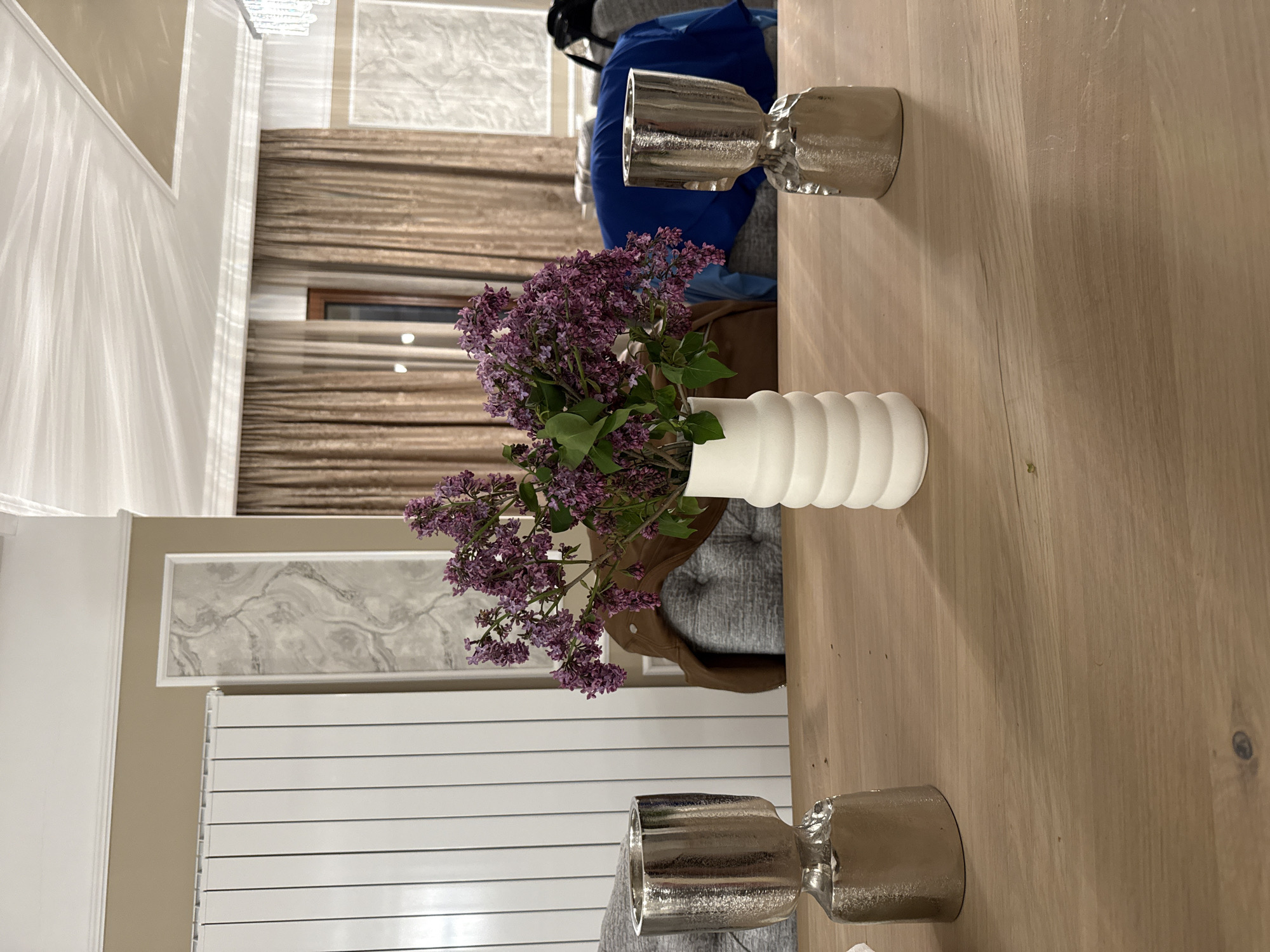 Spring home decorating scenes captured in Sofia residences