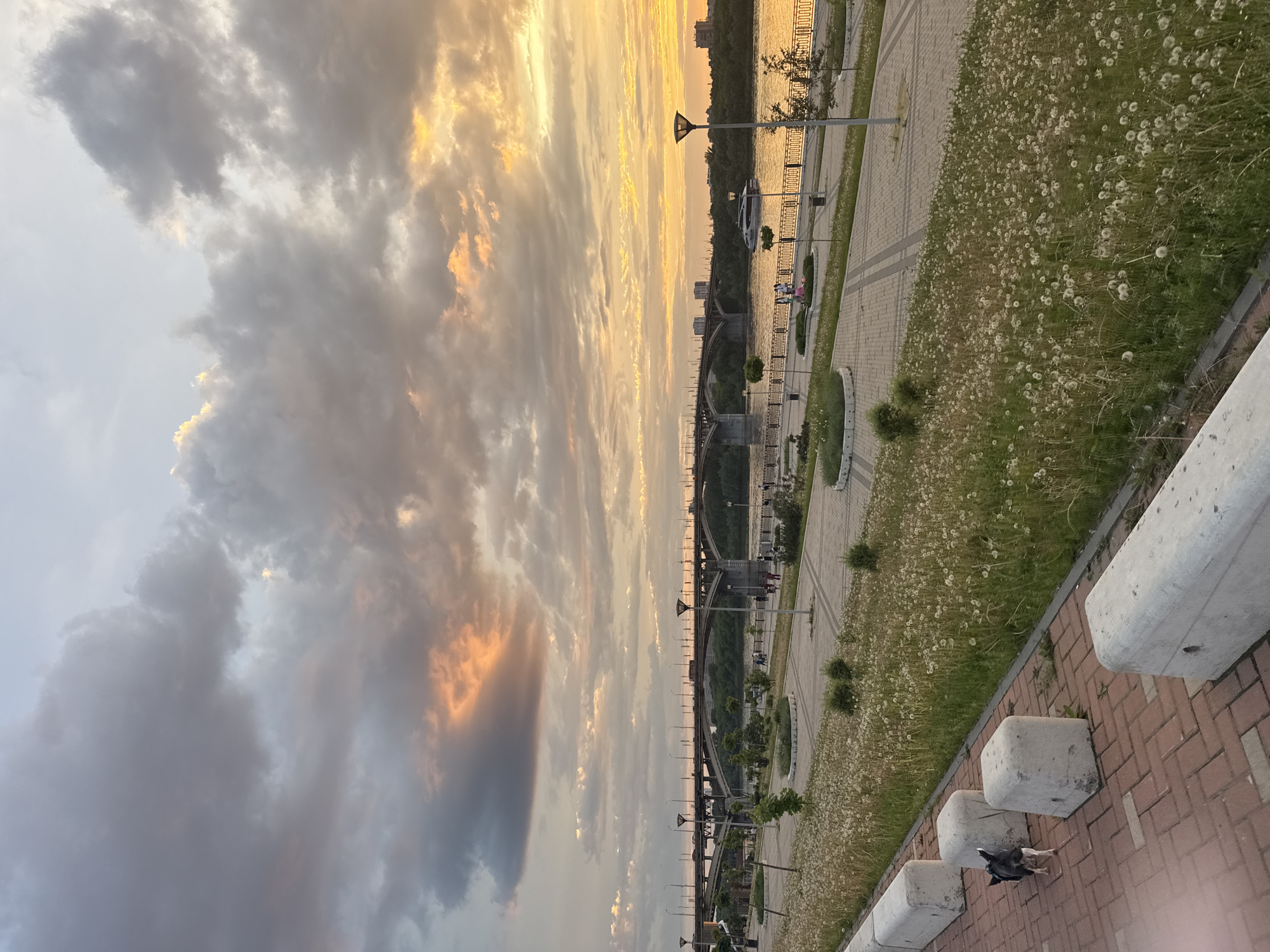 Sunset documented across multiple Nizhny Novgorod landmarks May 24