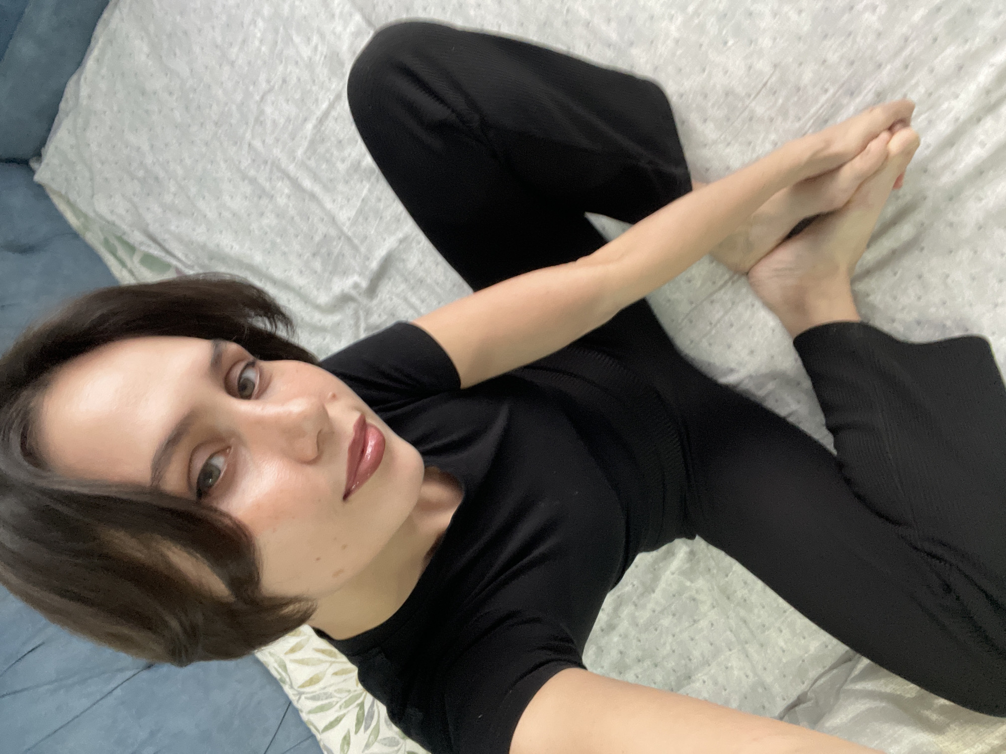 Woman takes early morning selfies in Izhevsk apartment