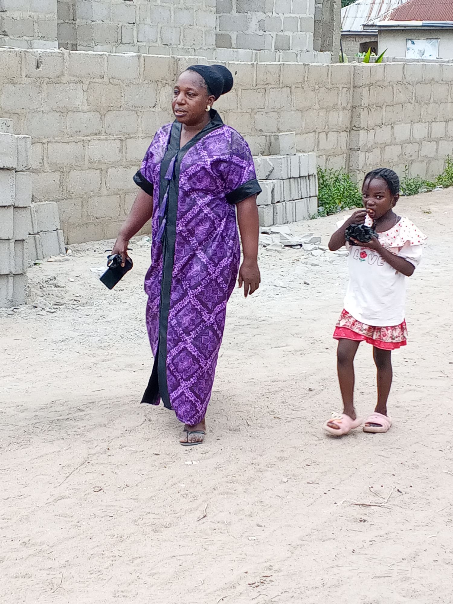 Daily life documented in Zango-ndaji Nigeria construction area