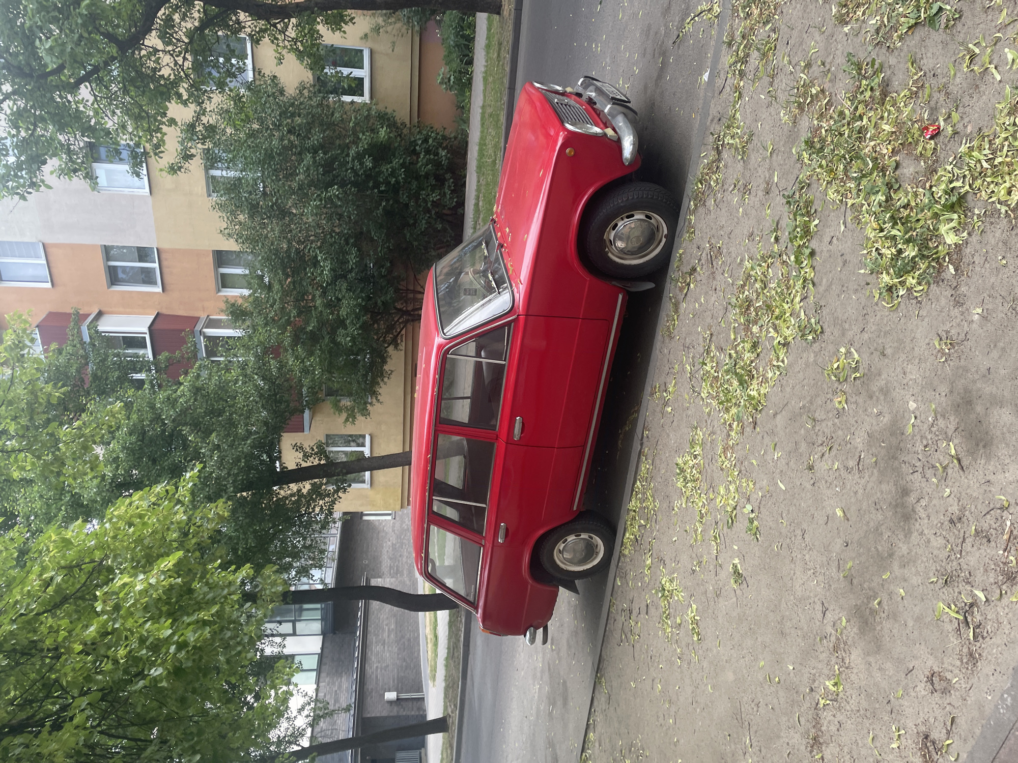 Early morning street scenes documented across Brest, Belarus