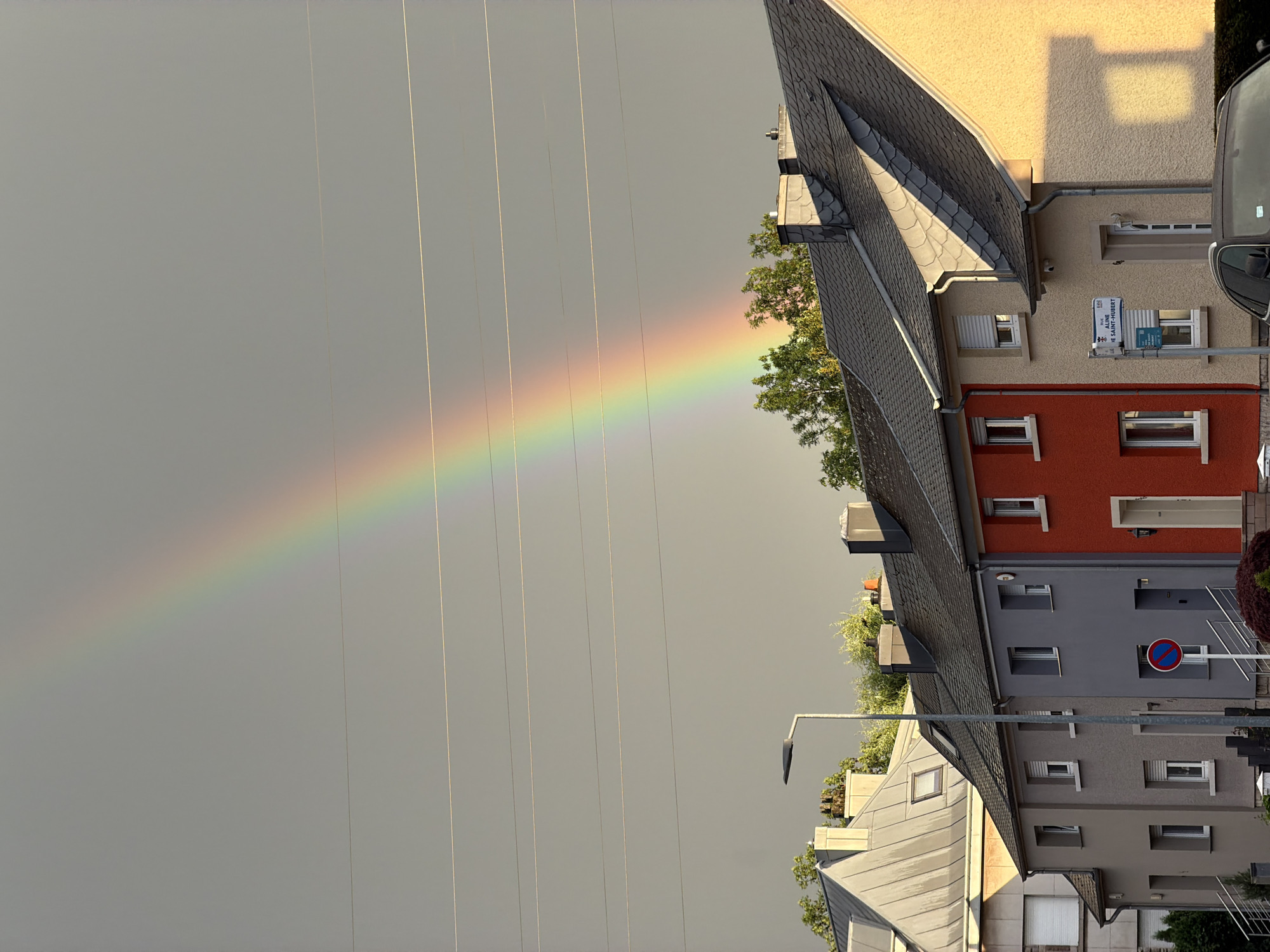 Weather watcher documents rainbows, storms across Luxembourg evening