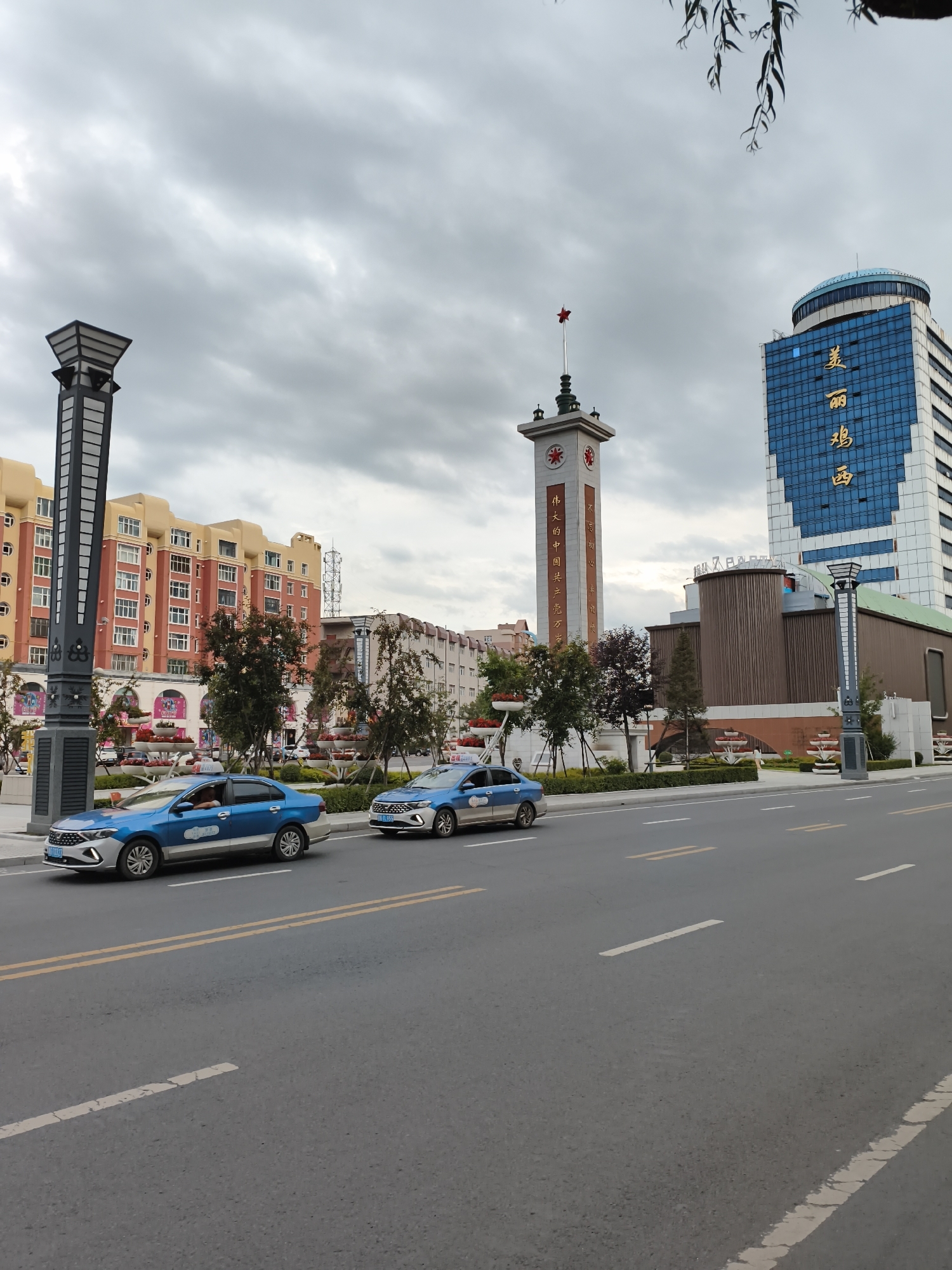 A quiet morning in Jixi's public parks and streets