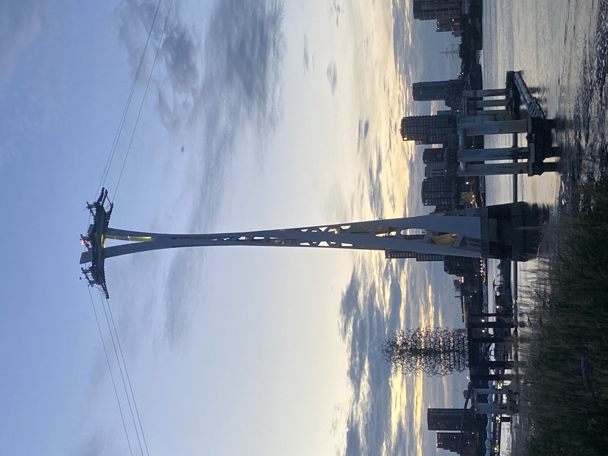 Dusk along the Thames at the Emirates Air Line crossing