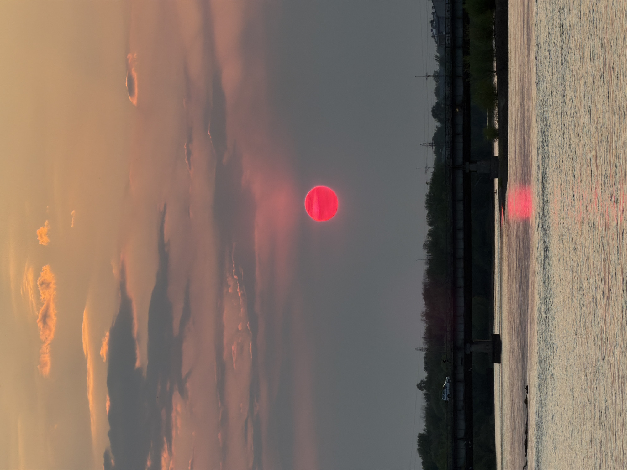 Red sunset and topiary art documented in Birobidzhan