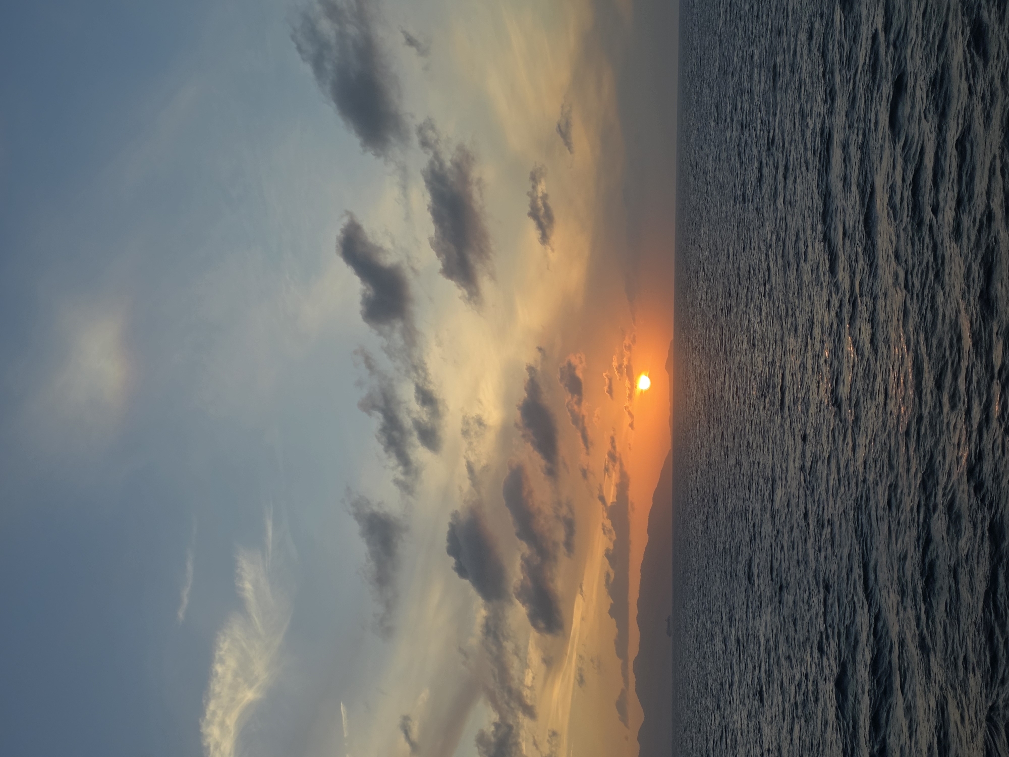 Golden sunset over the Gulf of Thailand near Ko Samui