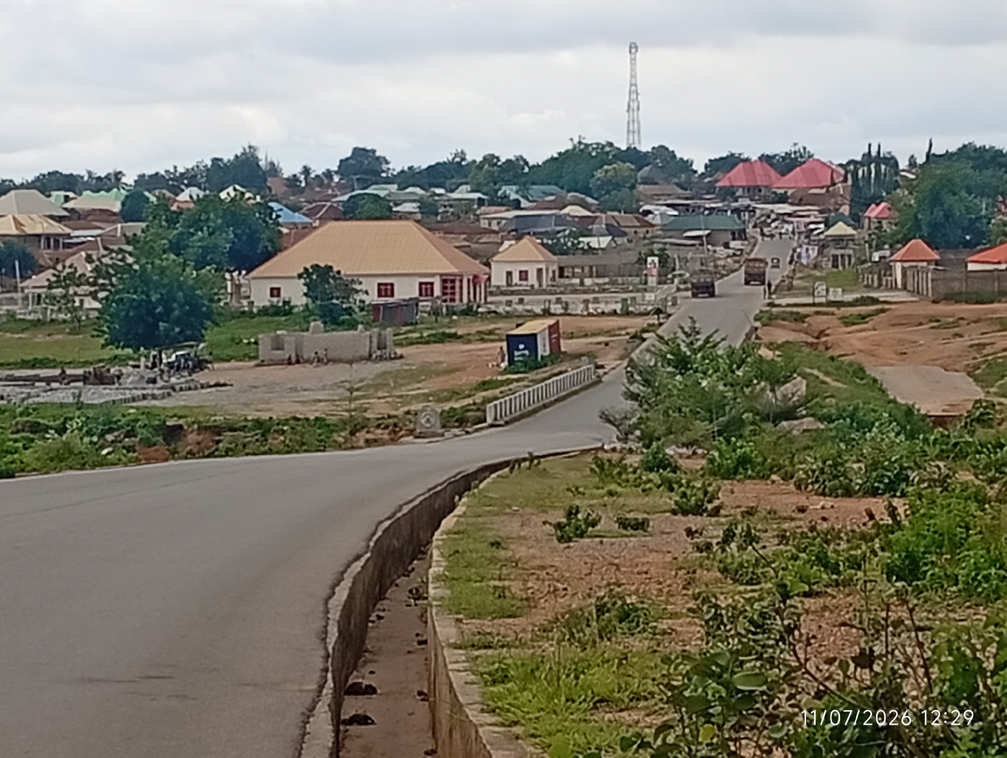 Overcast day on a curving road through Uke, Nigeria