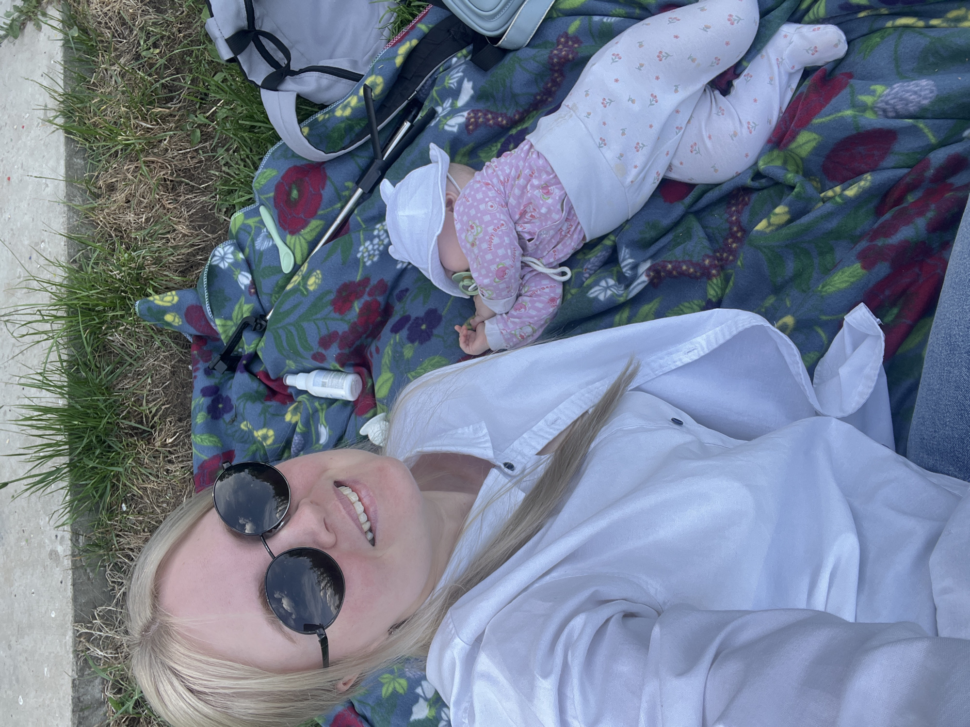 Family picnic and fishing outing documented in Malyi Bukor