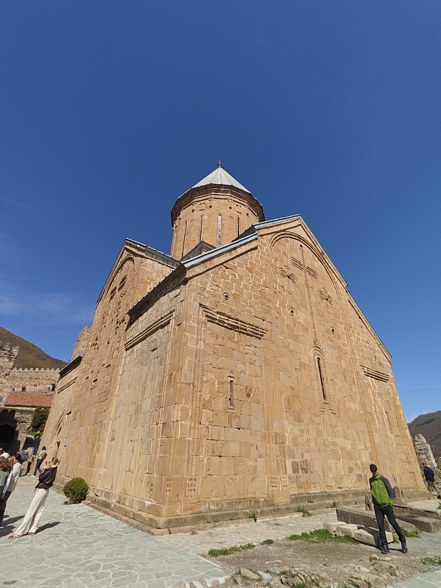 Historic Ananuri Fortress photographed under clear Georgian morning sky