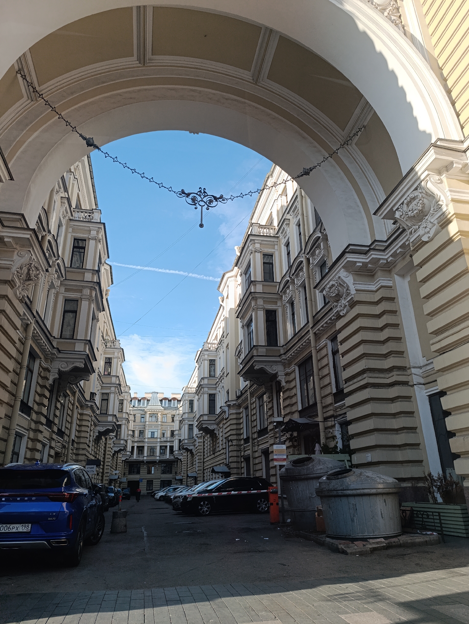Classic Saint Petersburg streetscapes near the Savior on Spilled Blood