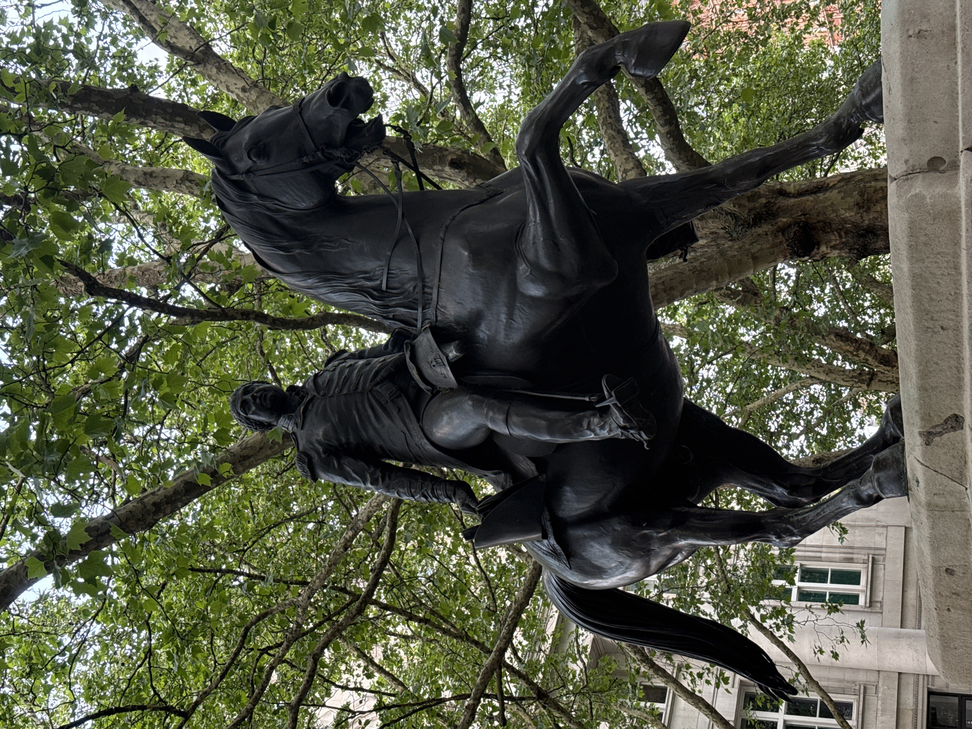 London landmarks and architecture documented by witness